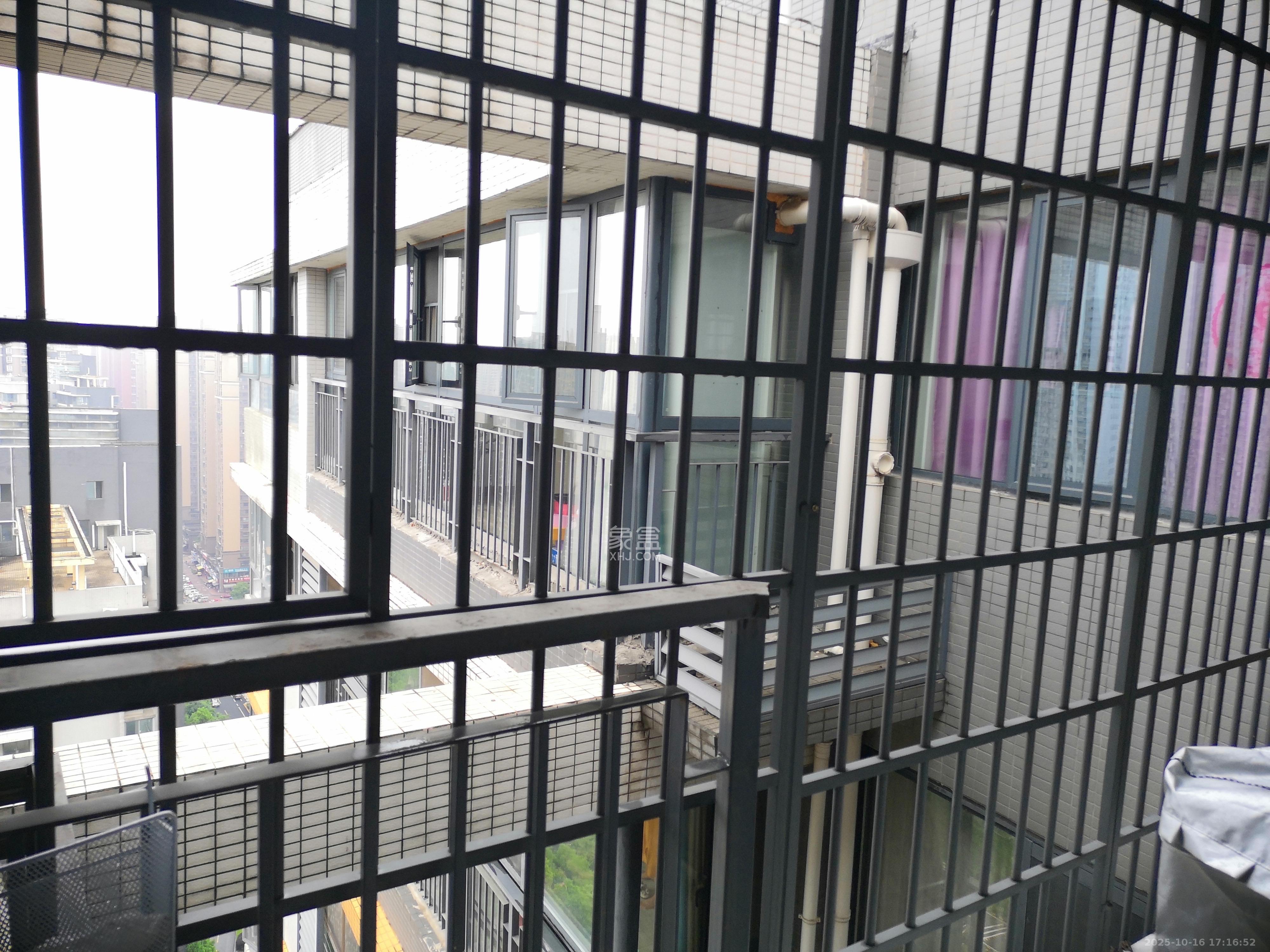 恒基凯旋门一二期  3室2厅1卫    2200.0元/月 恒基凯旋门一二期  3室2厅1卫    2200.0元/月室内图