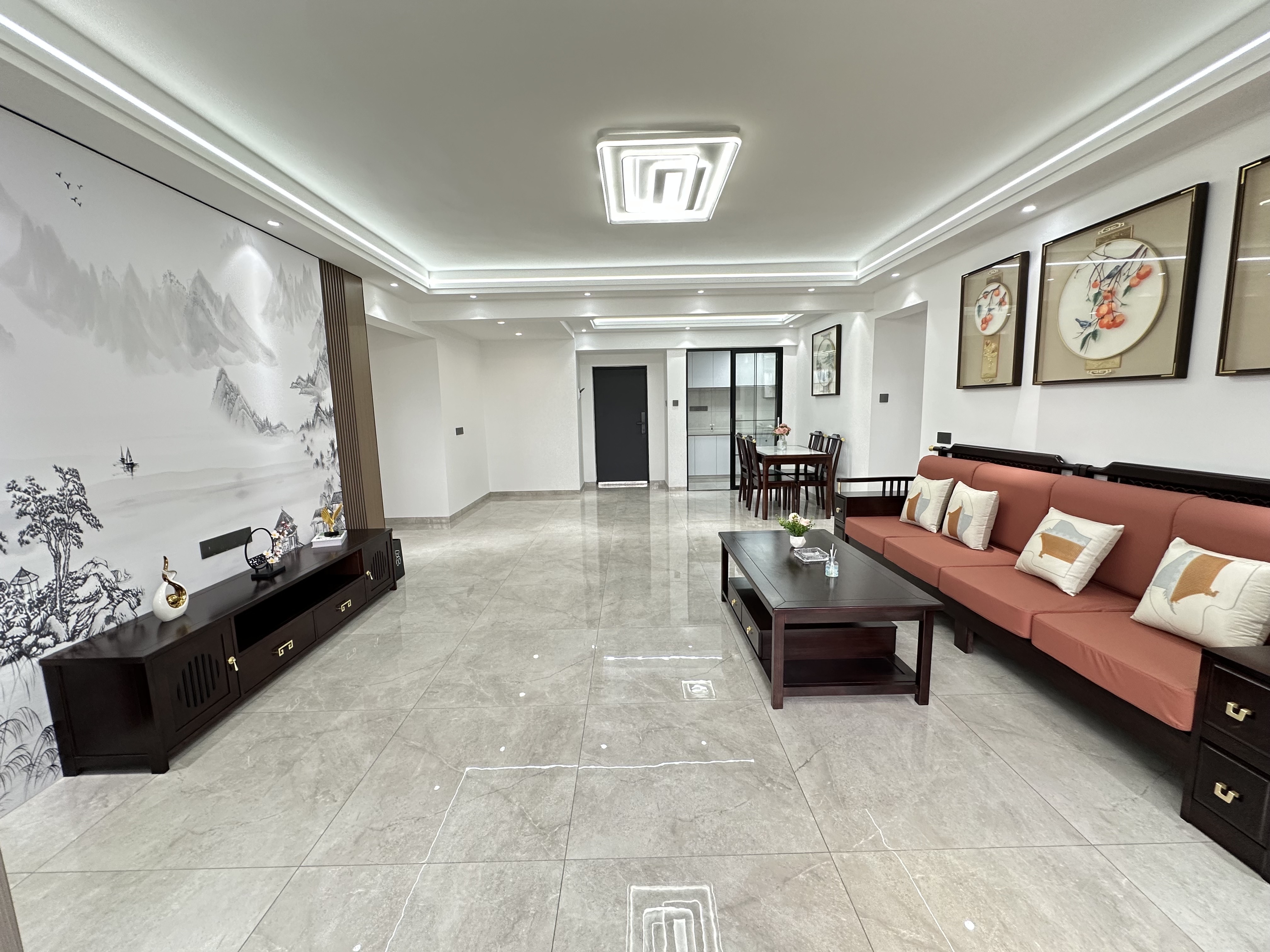 水岸听涛 4室2厅2卫 149.0万 水岸听涛 4室2厅2卫 149.0万客厅