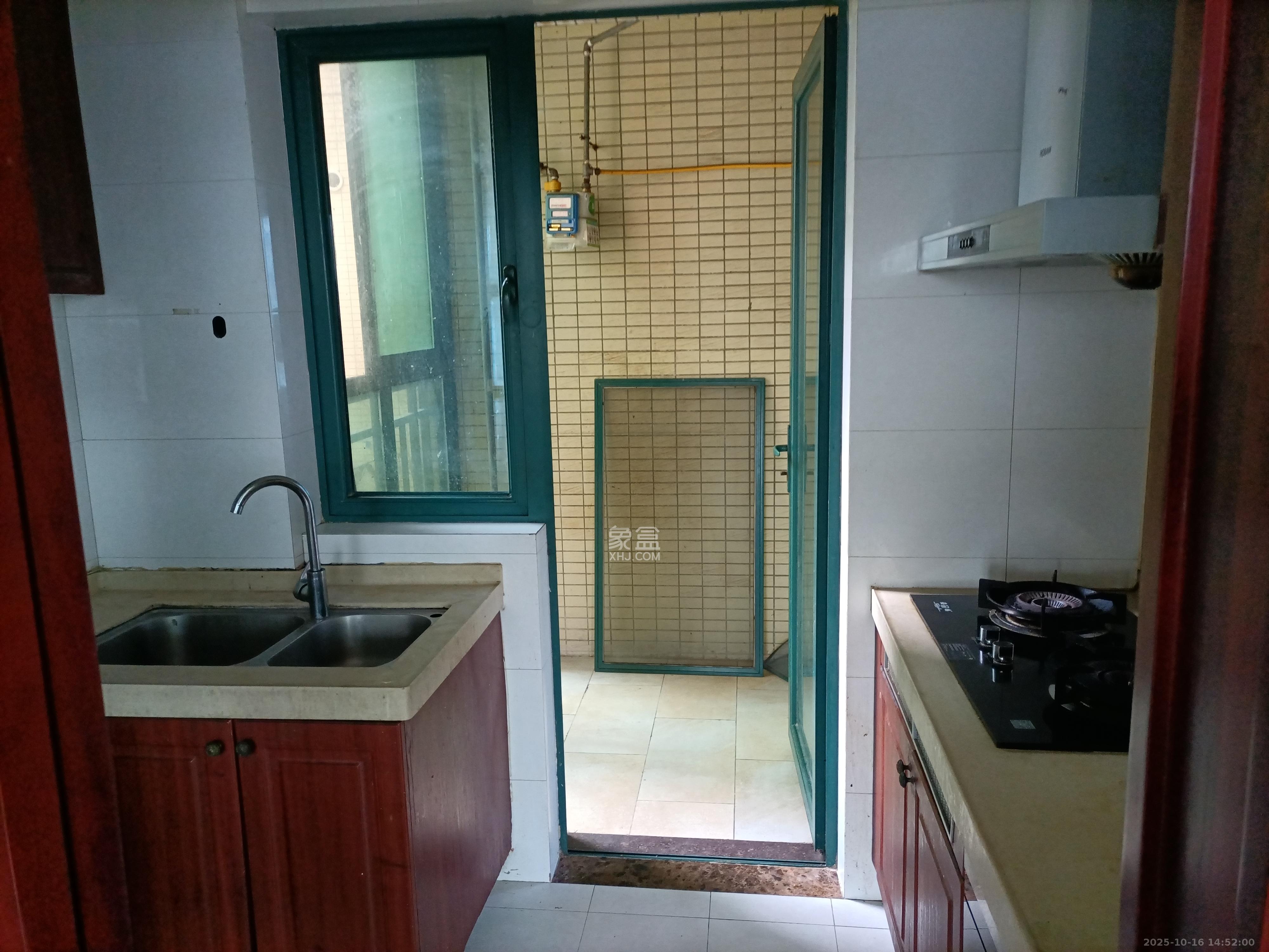 恒大绿洲  3室2厅2卫    2400.0元/月室内图