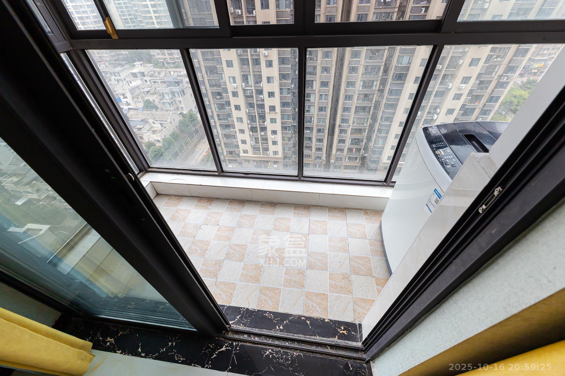 勤诚达境界城  4室2厅2卫    122.0万阳台