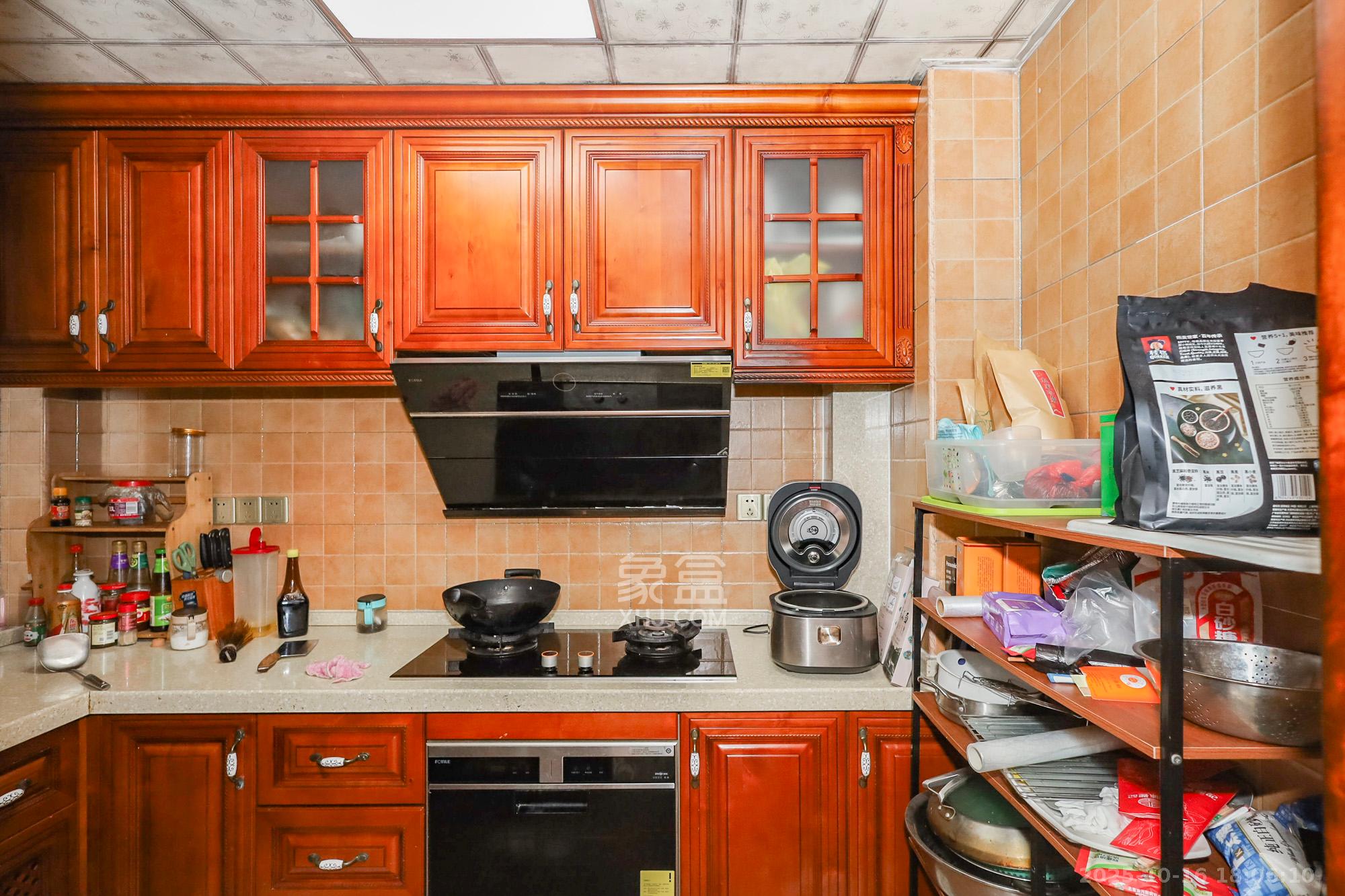 钰龙天下二期（钰龙佳园）  4室2厅2卫    265.0万厨房