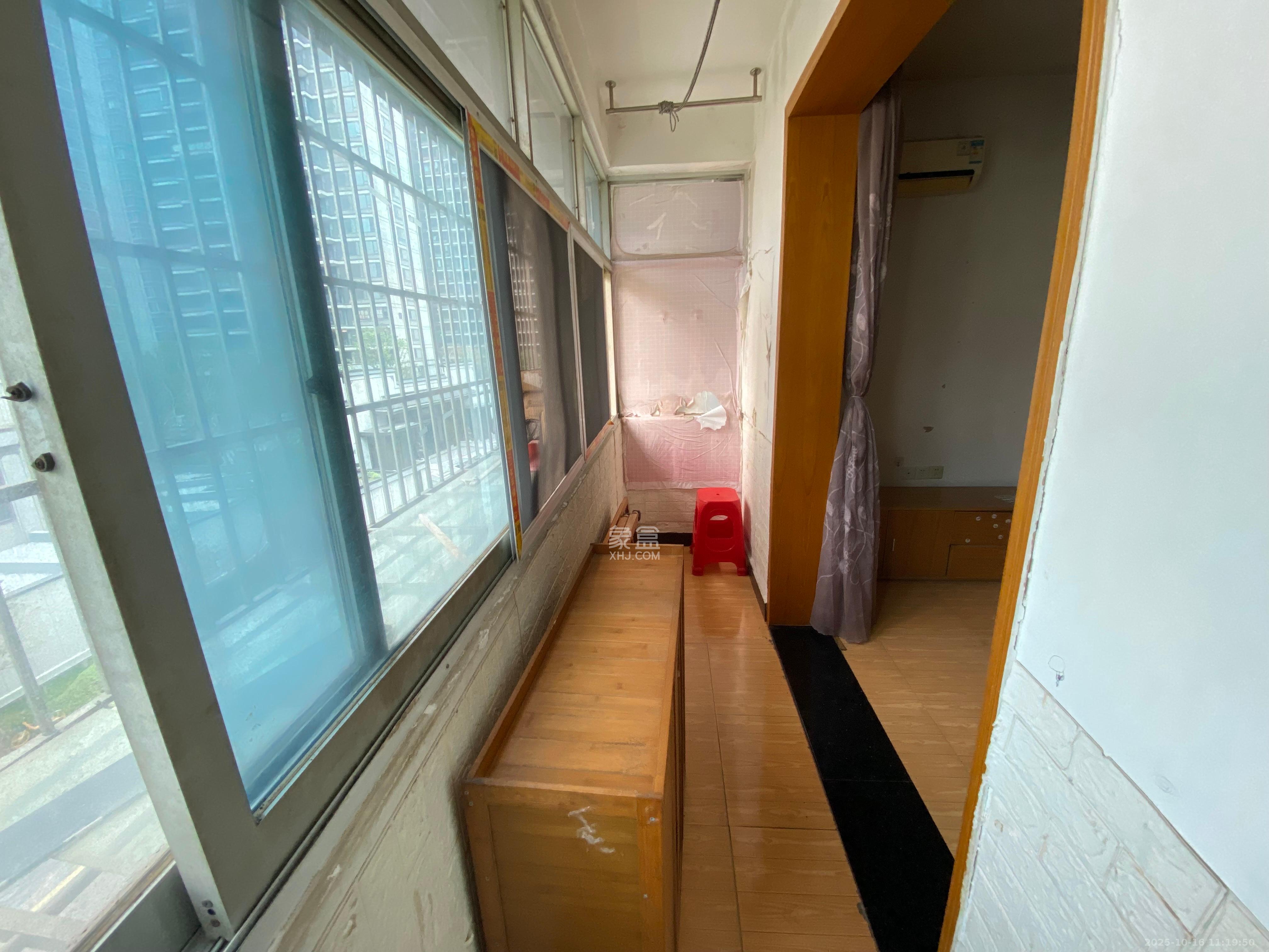 麻园公寓（下麻园岭40号）  1室1厅1卫    1300.0元/月室内图