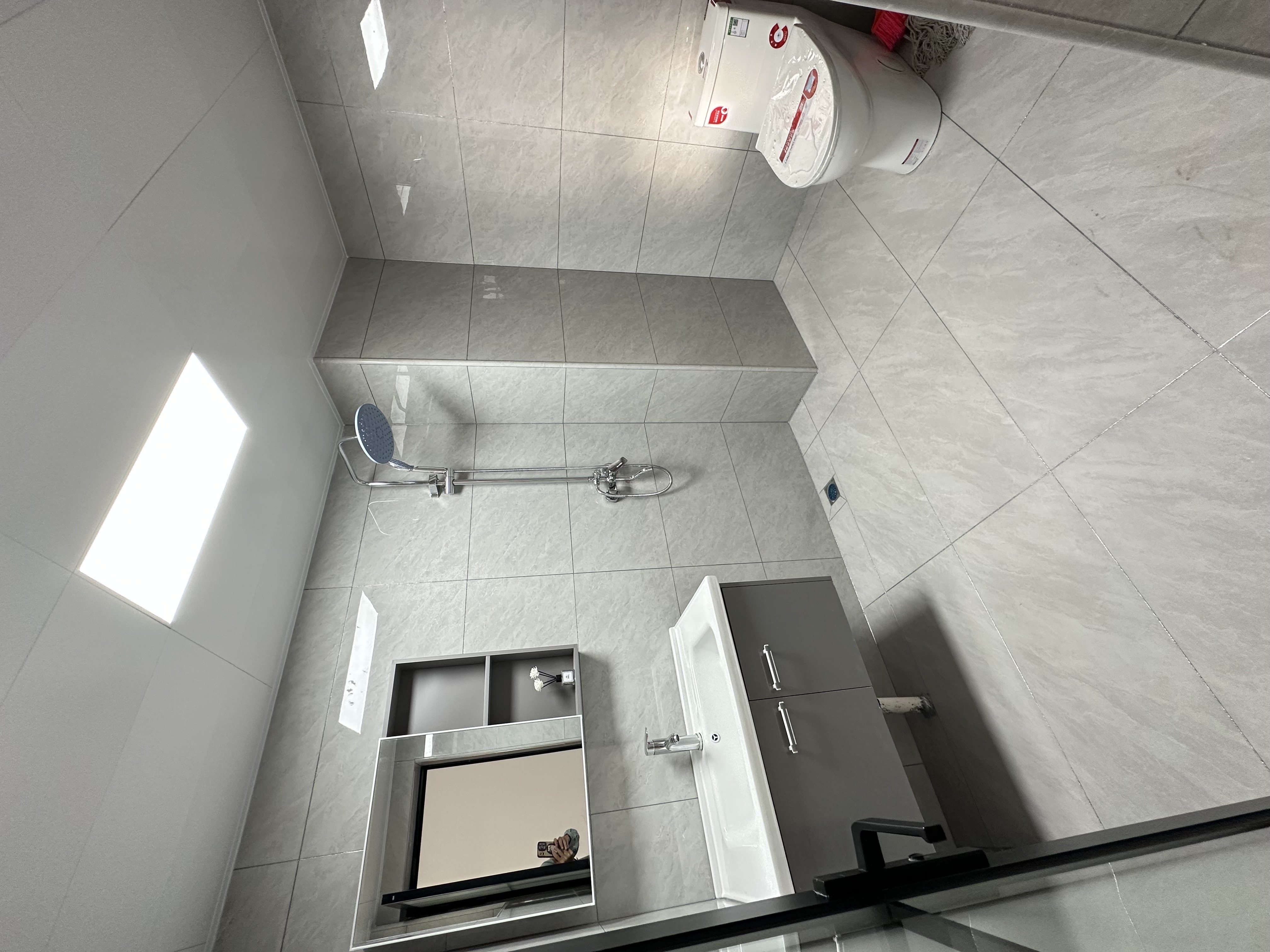 水岸听涛 4室2厅2卫 149.0万 水岸听涛 4室2厅2卫 149.0万客厅