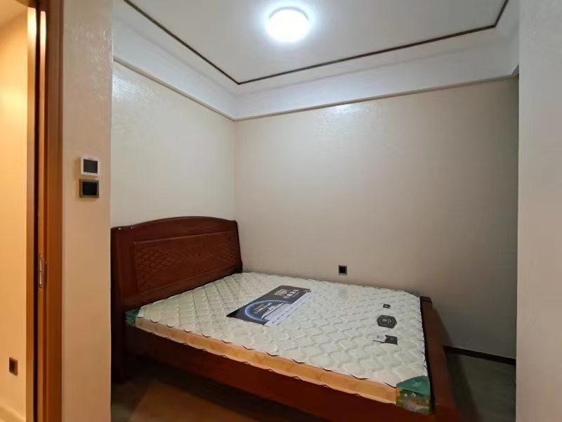 融创观澜湖公园壹号一期  2室1厅2卫    74.0万 融创观澜湖公园壹号一期  2室1厅2卫    74.0万客厅