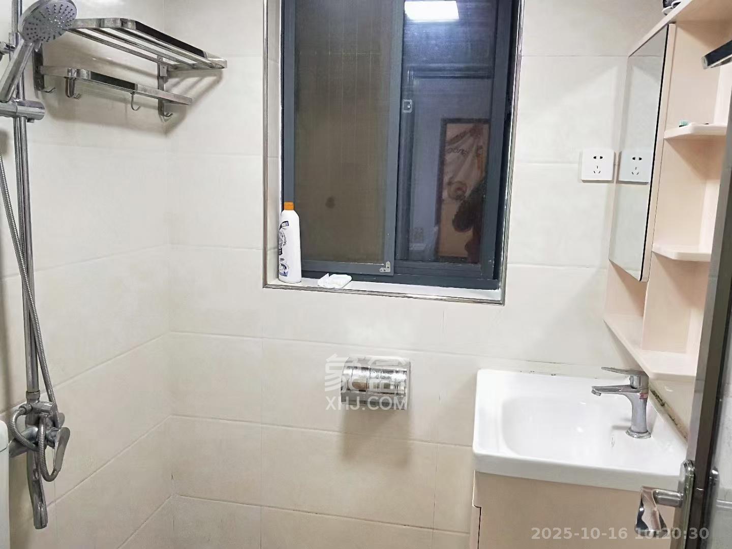 圭塘三小区 2室1厅1卫 2500.0元/月 圭塘三小区 2室1厅1卫 2500.0元/月室内图