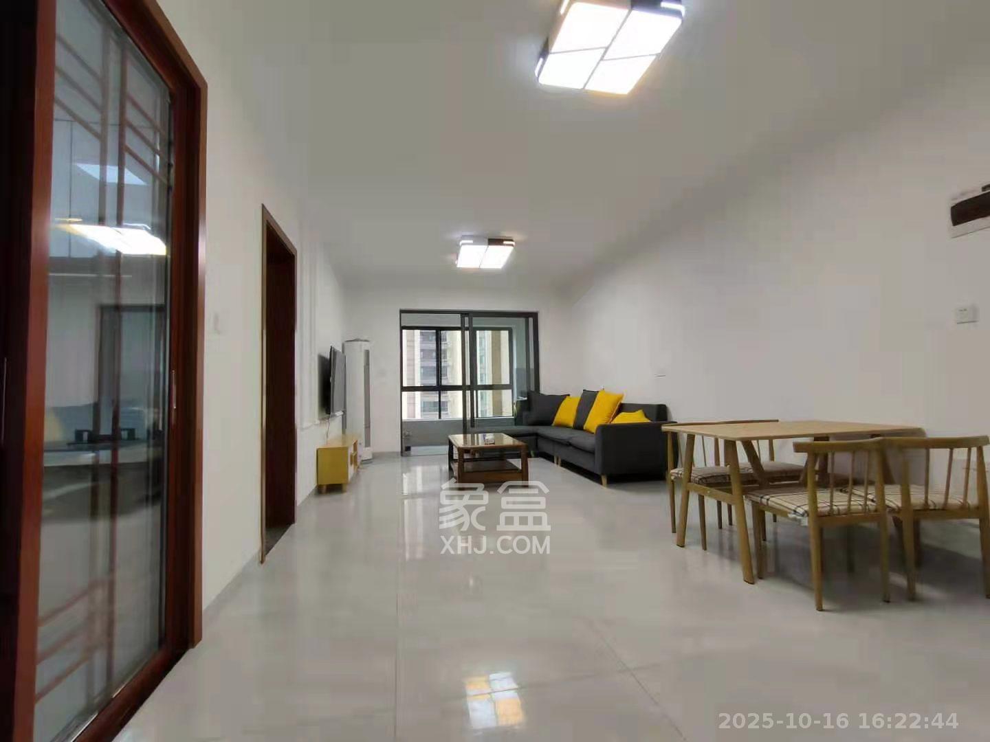 阳光城尚东湾青云苑  1室0厅0卫    2500.0元/月 阳光城尚东湾青云苑  1室0厅0卫    2500.0元/月