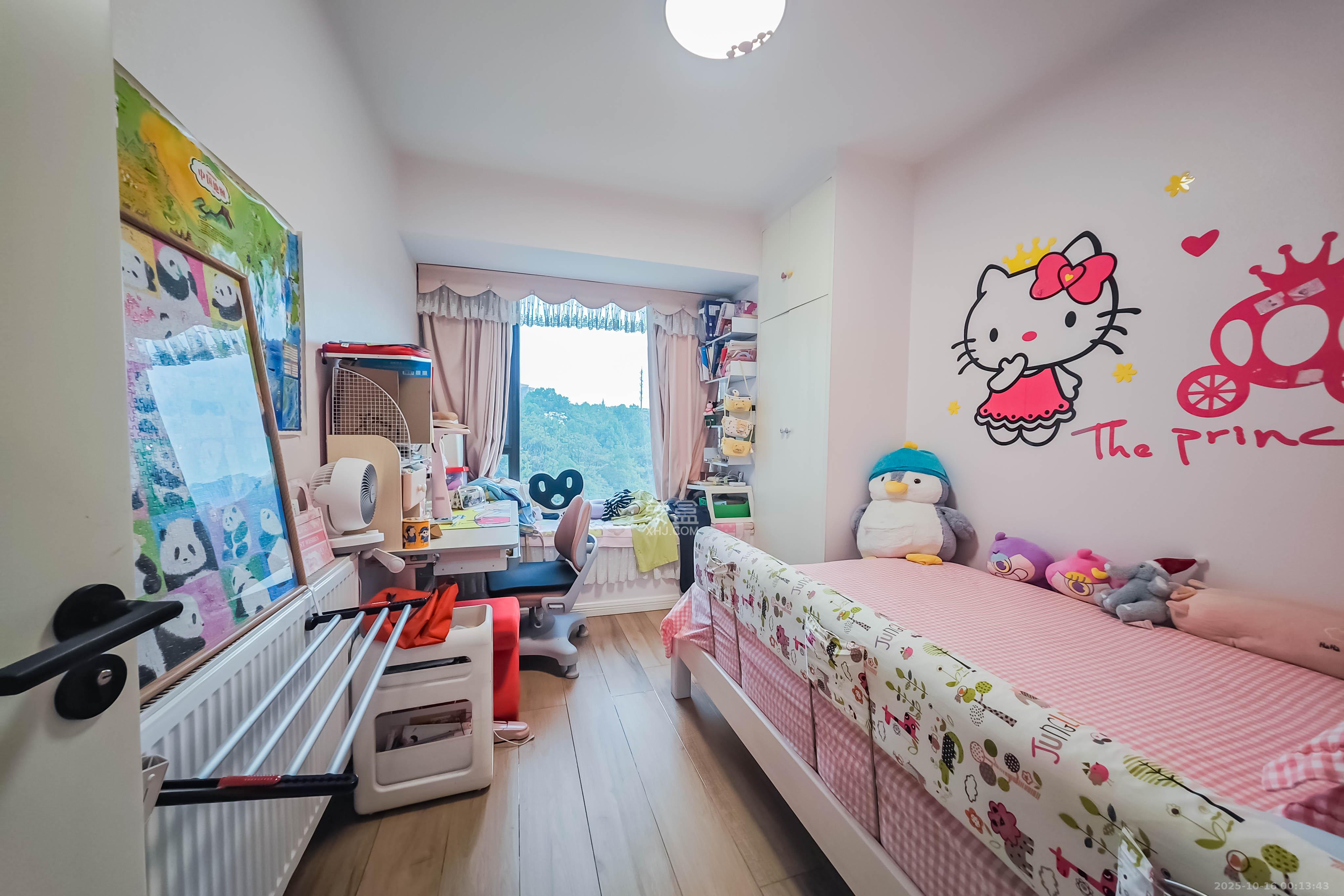 京武浪琴山一、二期  4室2厅2卫    280.0万 京武浪琴山一、二期  4室2厅2卫    280.0万卧室