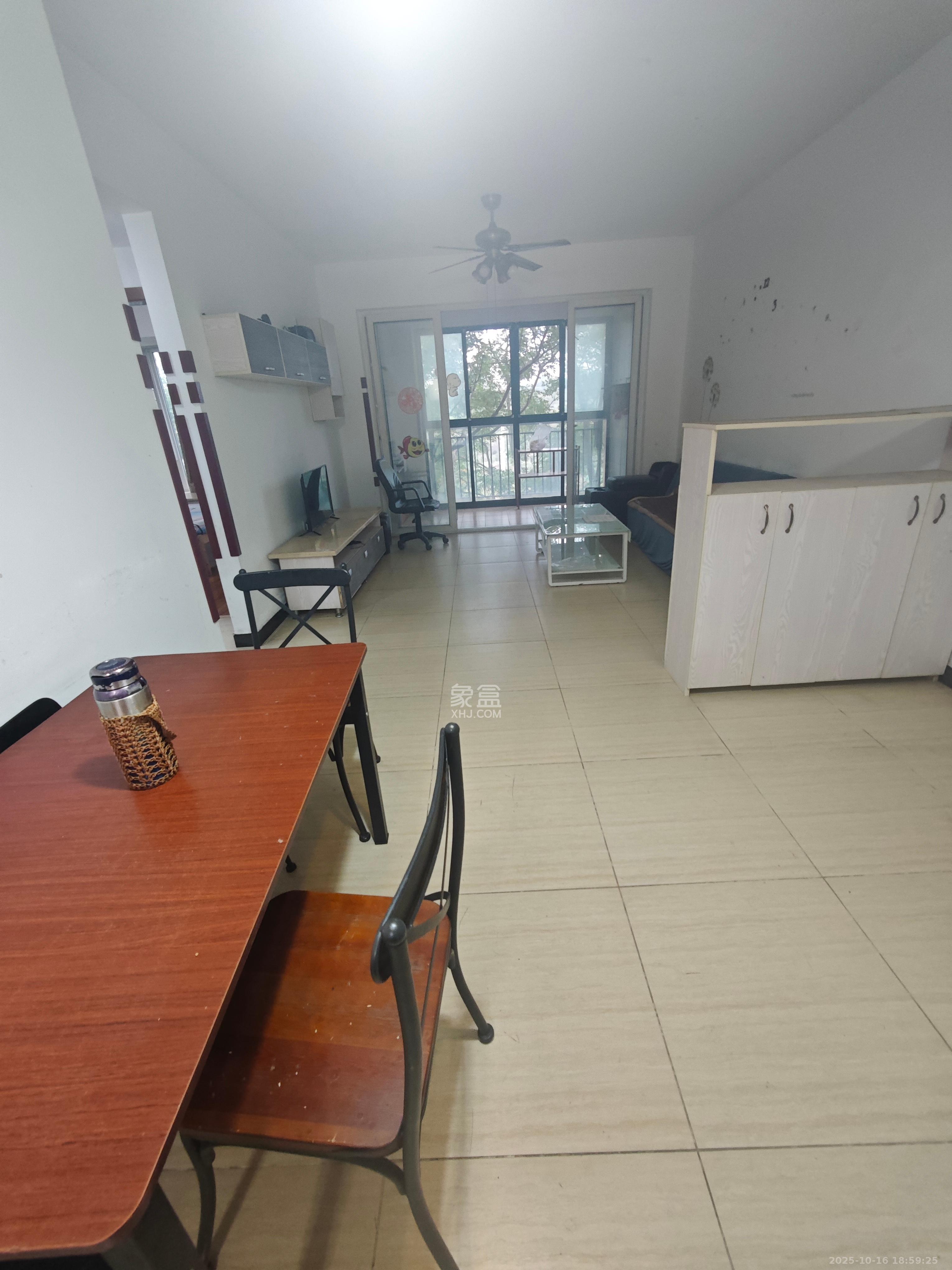 佳兆业君汇上品  1室0厅0卫    1400.0元/月