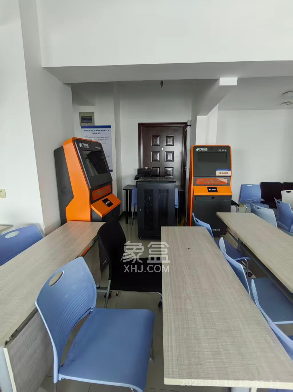 世纪桃花苑  1室1厅1卫    1200.0元/月 世纪桃花苑  1室1厅1卫    1200.0元/月室内图