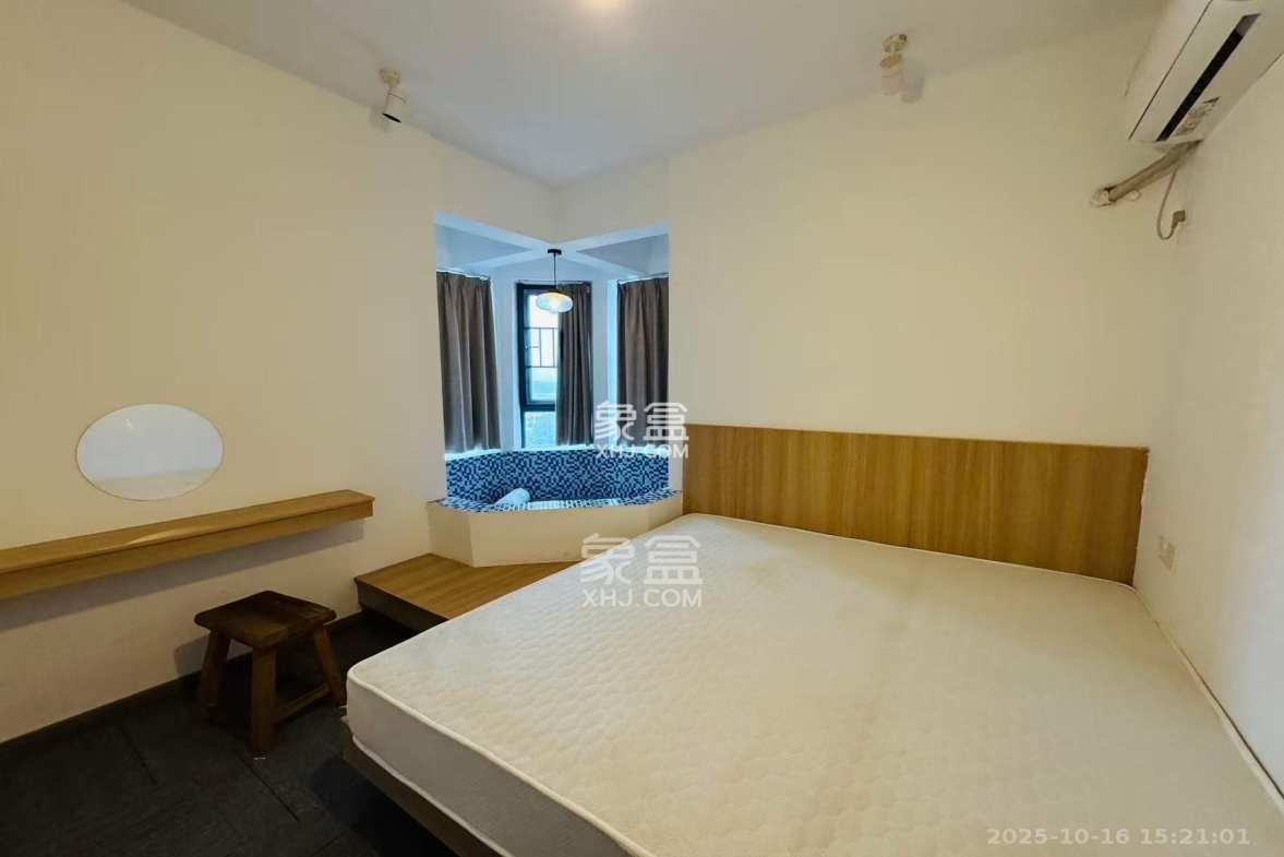 金域南外滩(望江佳园)  4室2厅2卫    5500.0元/月 金域南外滩(望江佳园)  4室2厅2卫    5500.0元/月室内图