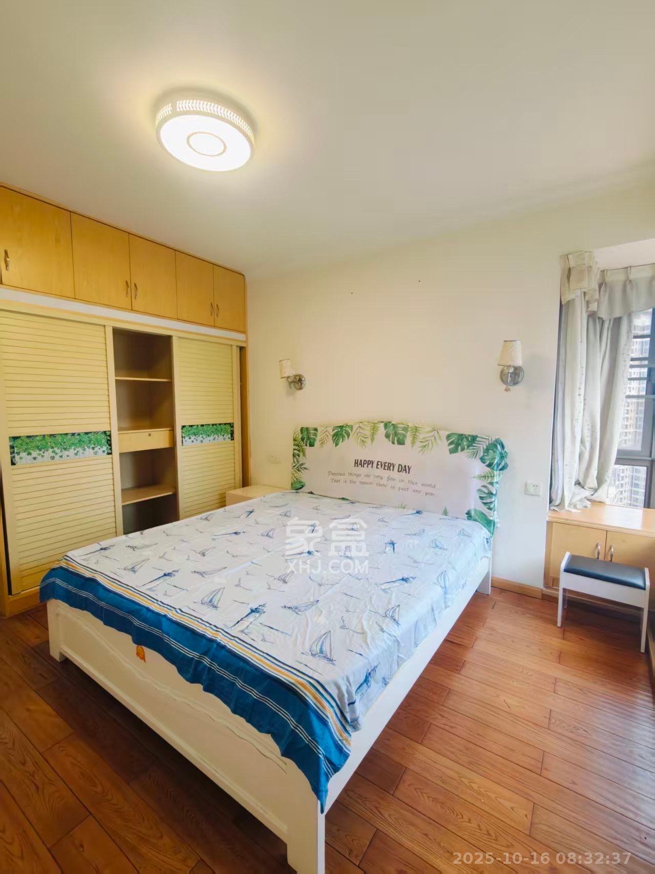 海洋半岛(月珑湾) 3室2厅1卫 2400.0元/月 海洋半岛(月珑湾) 3室2厅1卫 2400.0元/月室内图