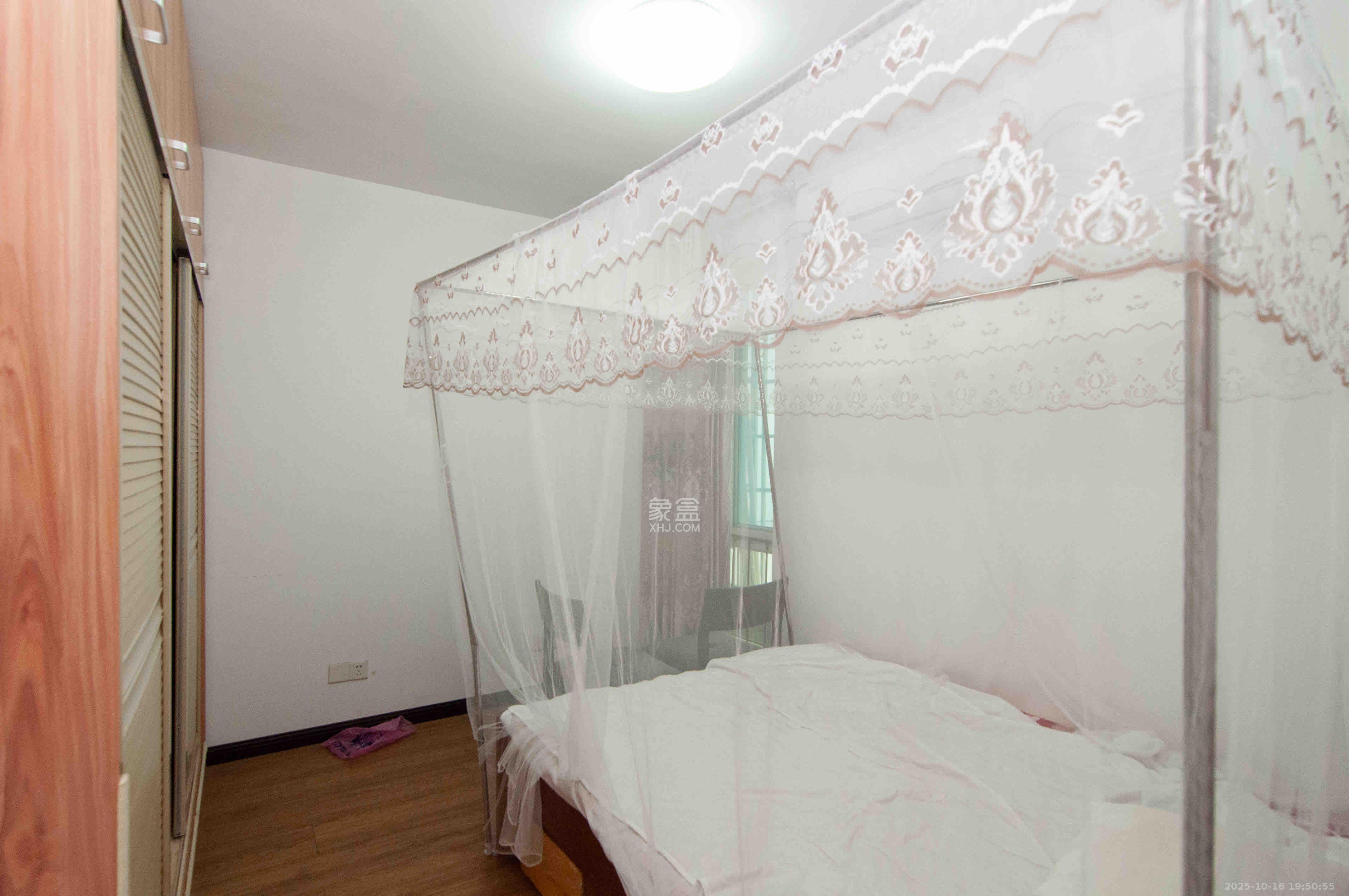 恩瑞麓山名园（龙王港小区）  3室2厅1卫    2200.0元/月室内图