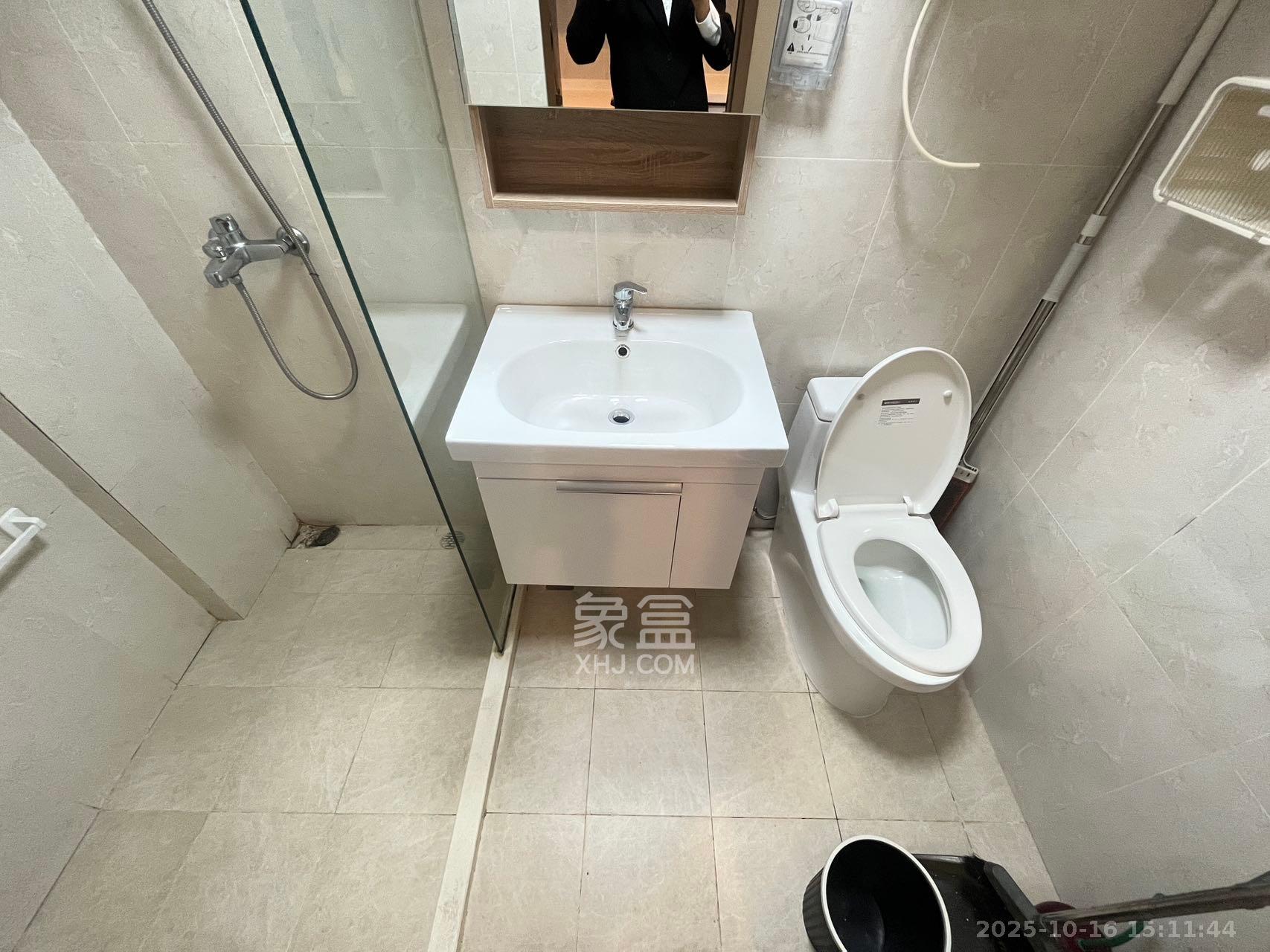 佳兆业云顶都汇 1室0厅0卫 1250.0元/月 佳兆业云顶都汇 1室0厅0卫 1250.0元/月室内图