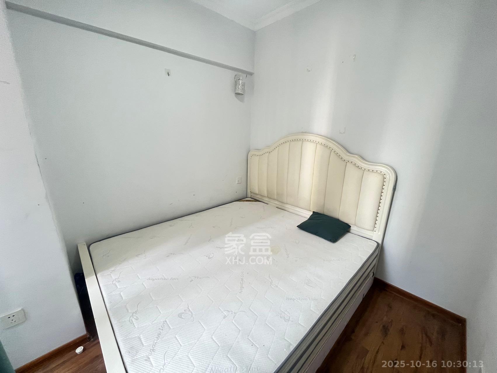 金科时代中心 2室2厅1卫 1600.0元/月 金科时代中心 2室2厅1卫 1600.0元/月室内图