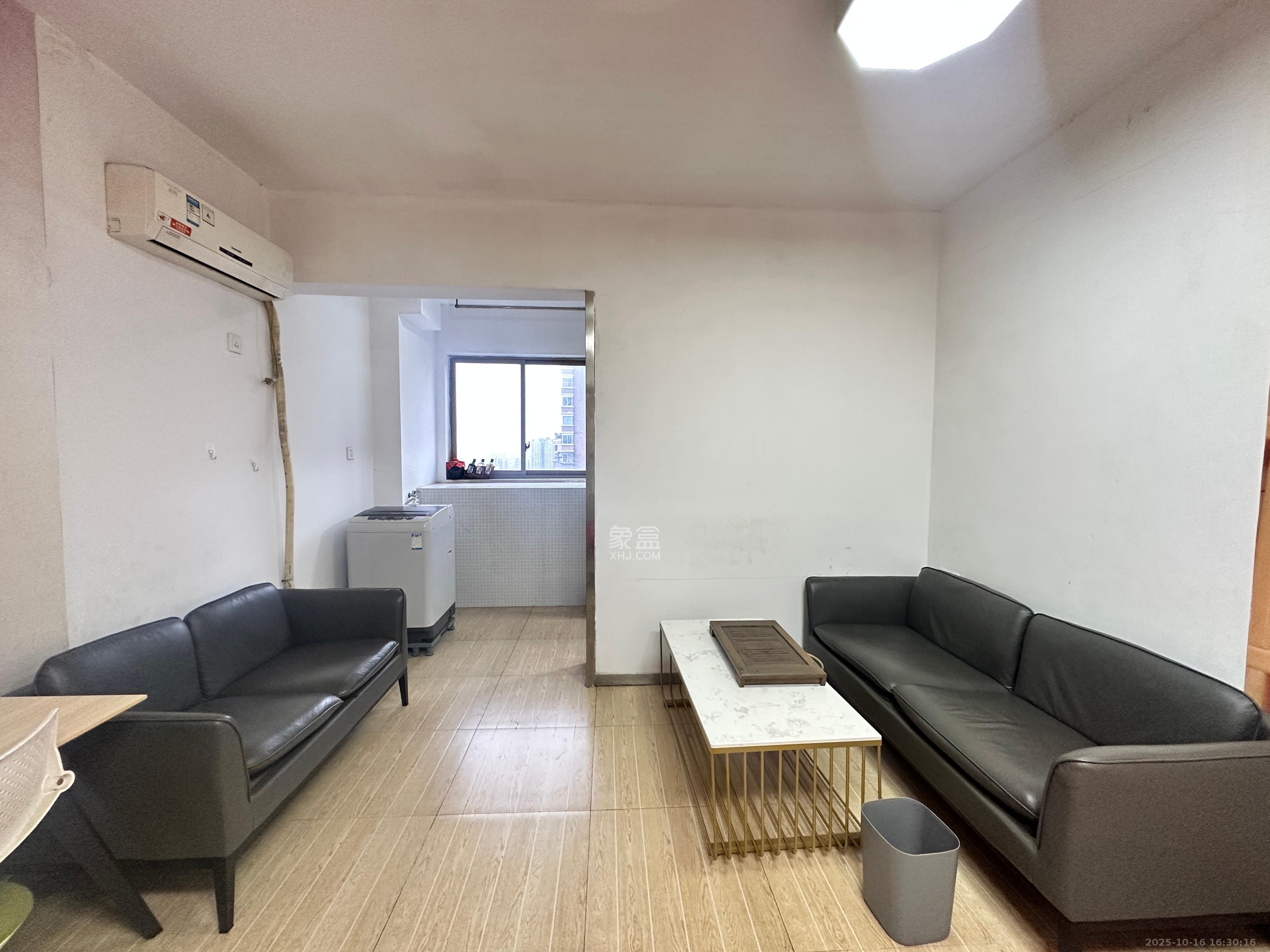 汇达国际公馆(汇达大厦) 1室1厅1卫 1500.0元/月 汇达国际公馆(汇达大厦) 1室1厅1卫 1500.0元/月室内图