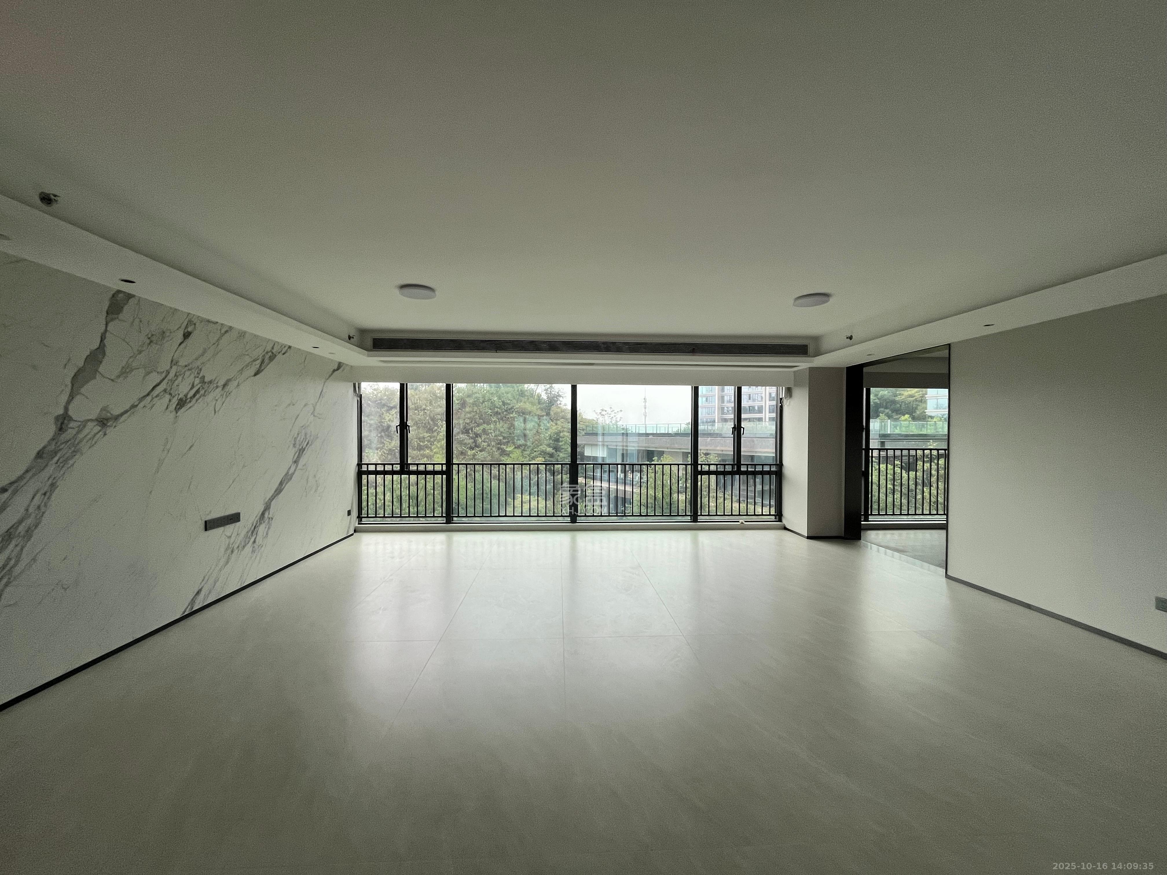 中海阅湘台  4室2厅2卫    18000.0元/月 中海阅湘台  4室2厅2卫    18000.0元/月室内图