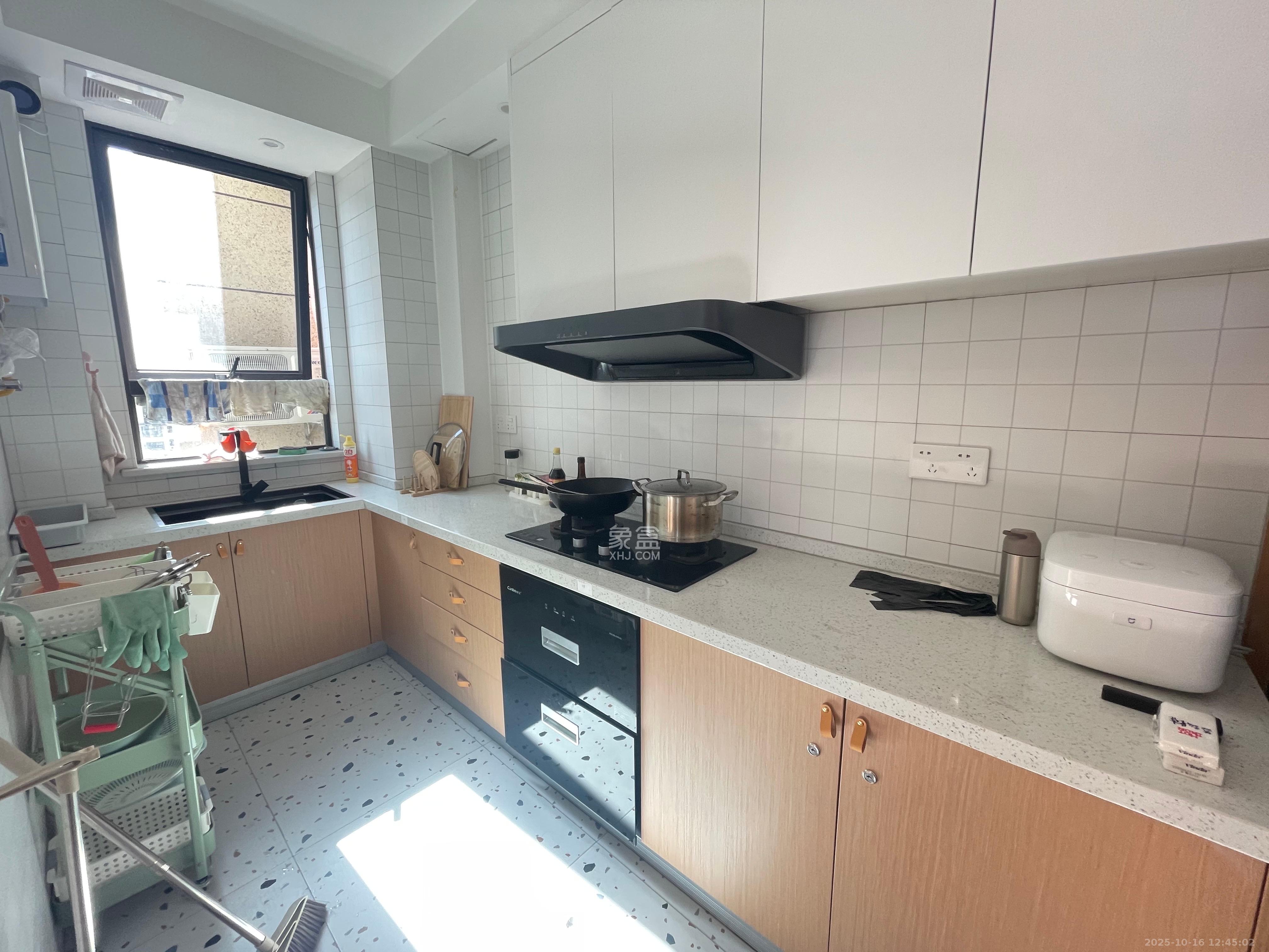 公园9号大都会 1室0厅0卫 4600.0元/月 公园9号大都会 1室0厅0卫 4600.0元/月室内图