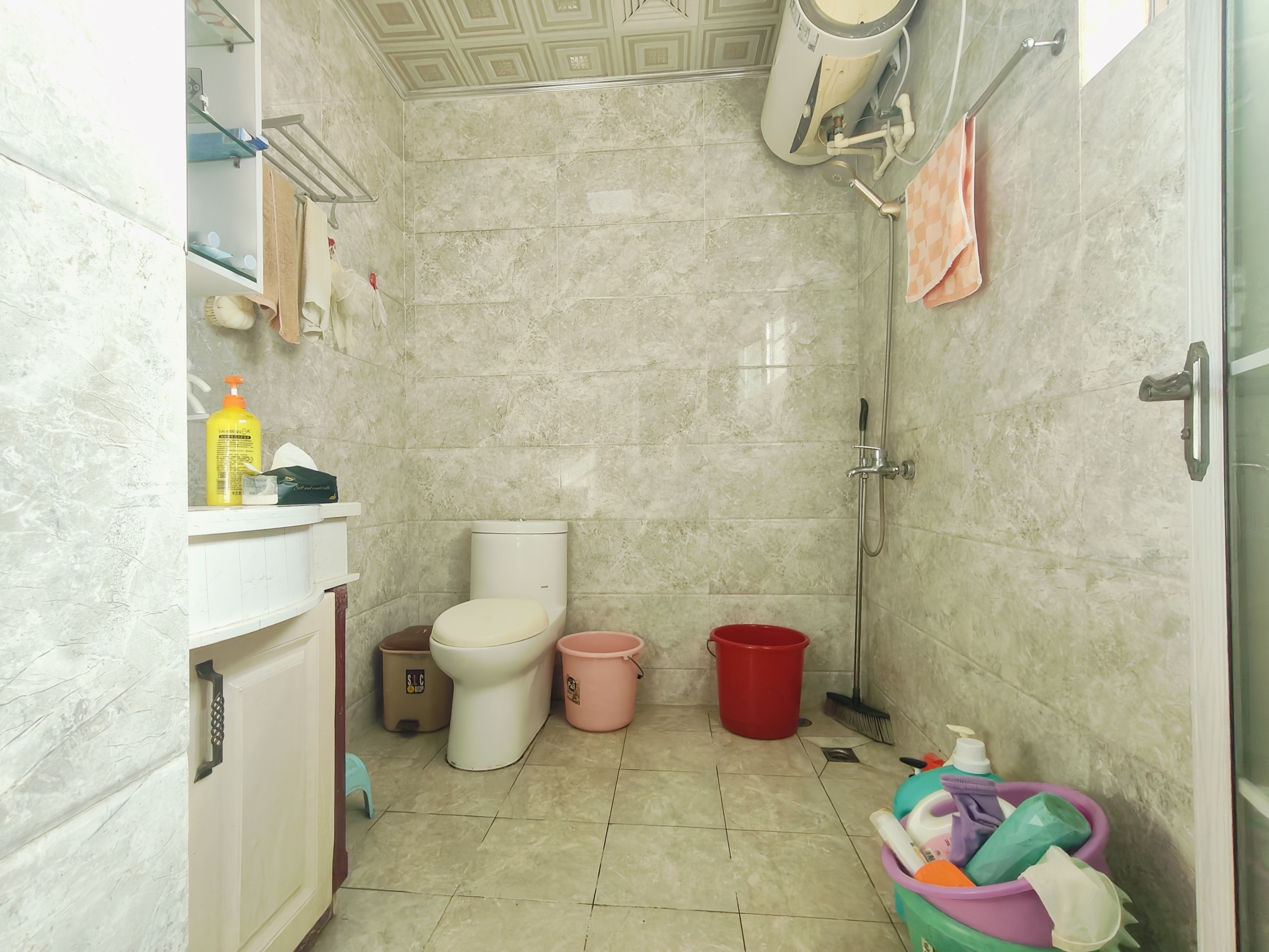 海岸豪庭  2室2厅1卫    176.0万 海岸豪庭  2室2厅1卫    176.0万客厅