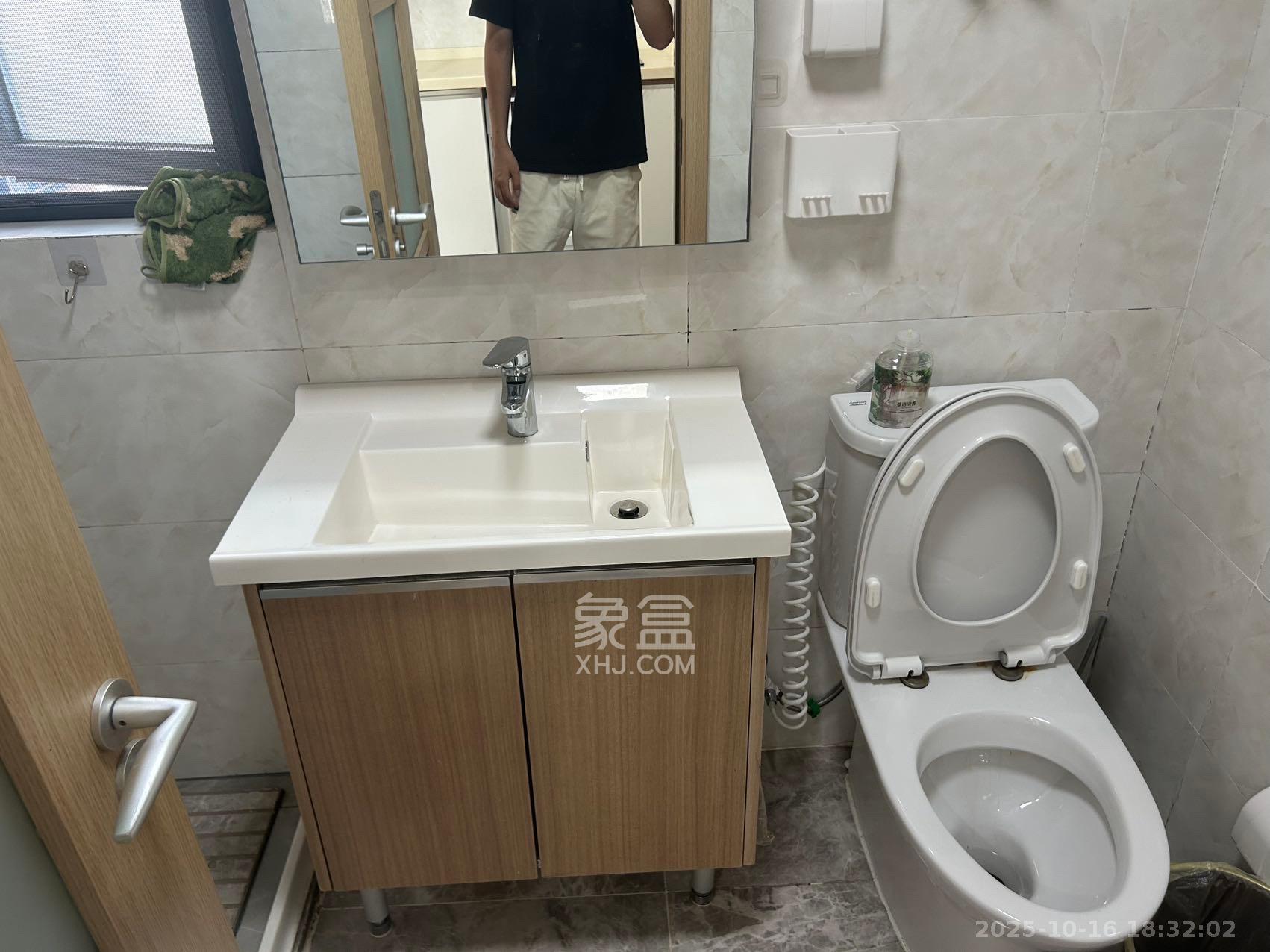 卓越浅水湾  1室0厅0卫    1500.0元/月 卓越浅水湾  1室0厅0卫    1500.0元/月室内图