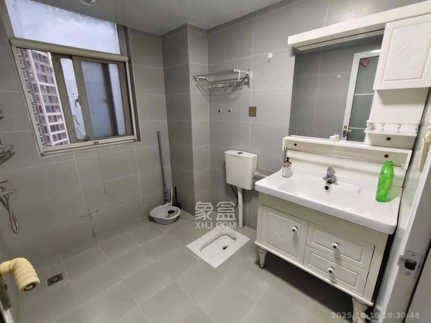 北辰三角洲C2区  2室1厅1卫    2200.0元/月 北辰三角洲C2区  2室1厅1卫    2200.0元/月室内图