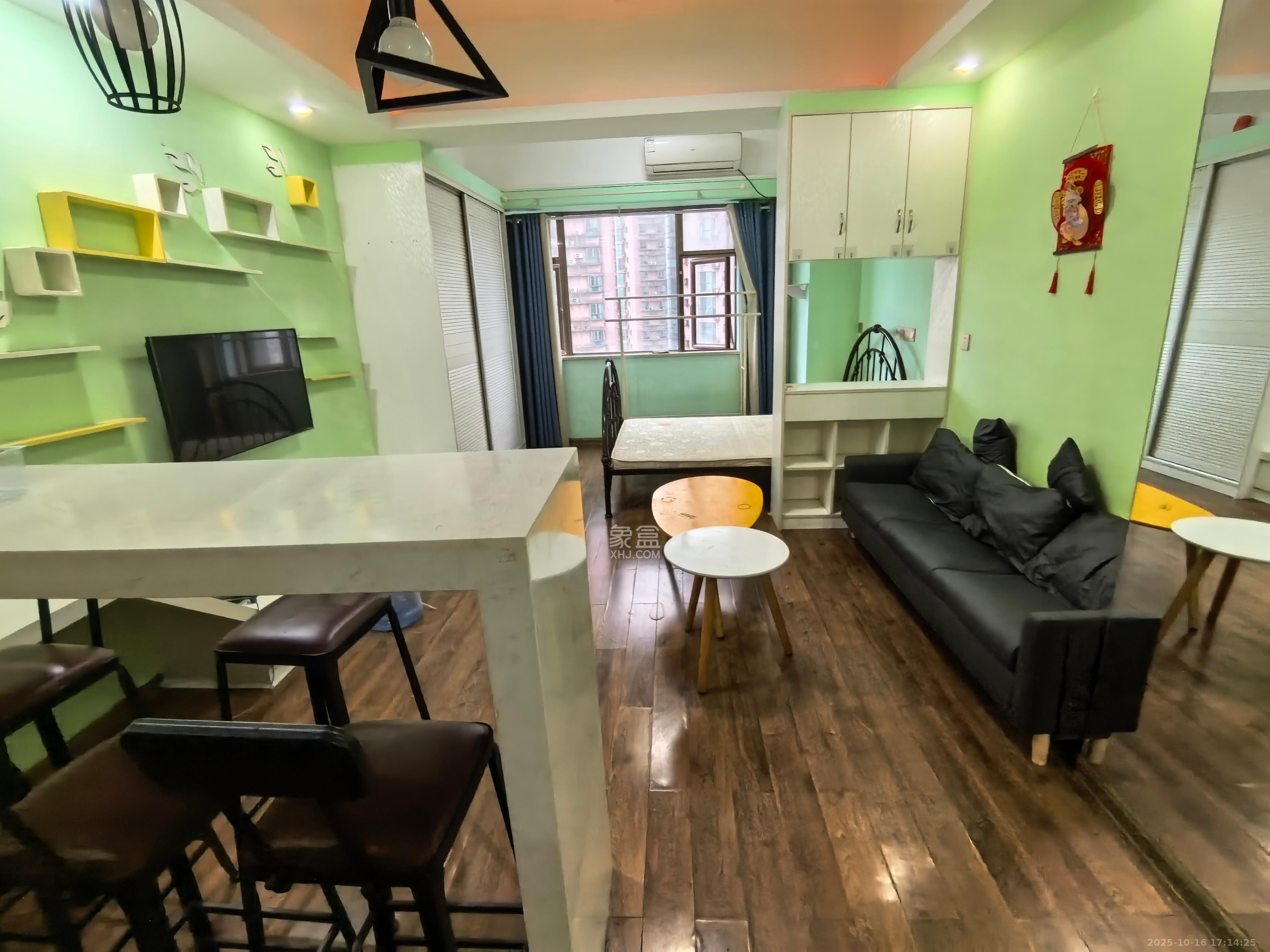 昊天大厦 1室1厅1卫 1600.0元/月 昊天大厦 1室1厅1卫 1600.0元/月室内图