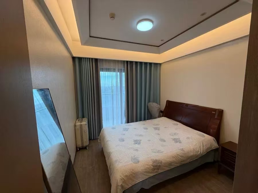 融创观澜湖公园壹号一期  3室2厅1卫    83.3万 融创观澜湖公园壹号一期  3室2厅1卫    83.3万室内图