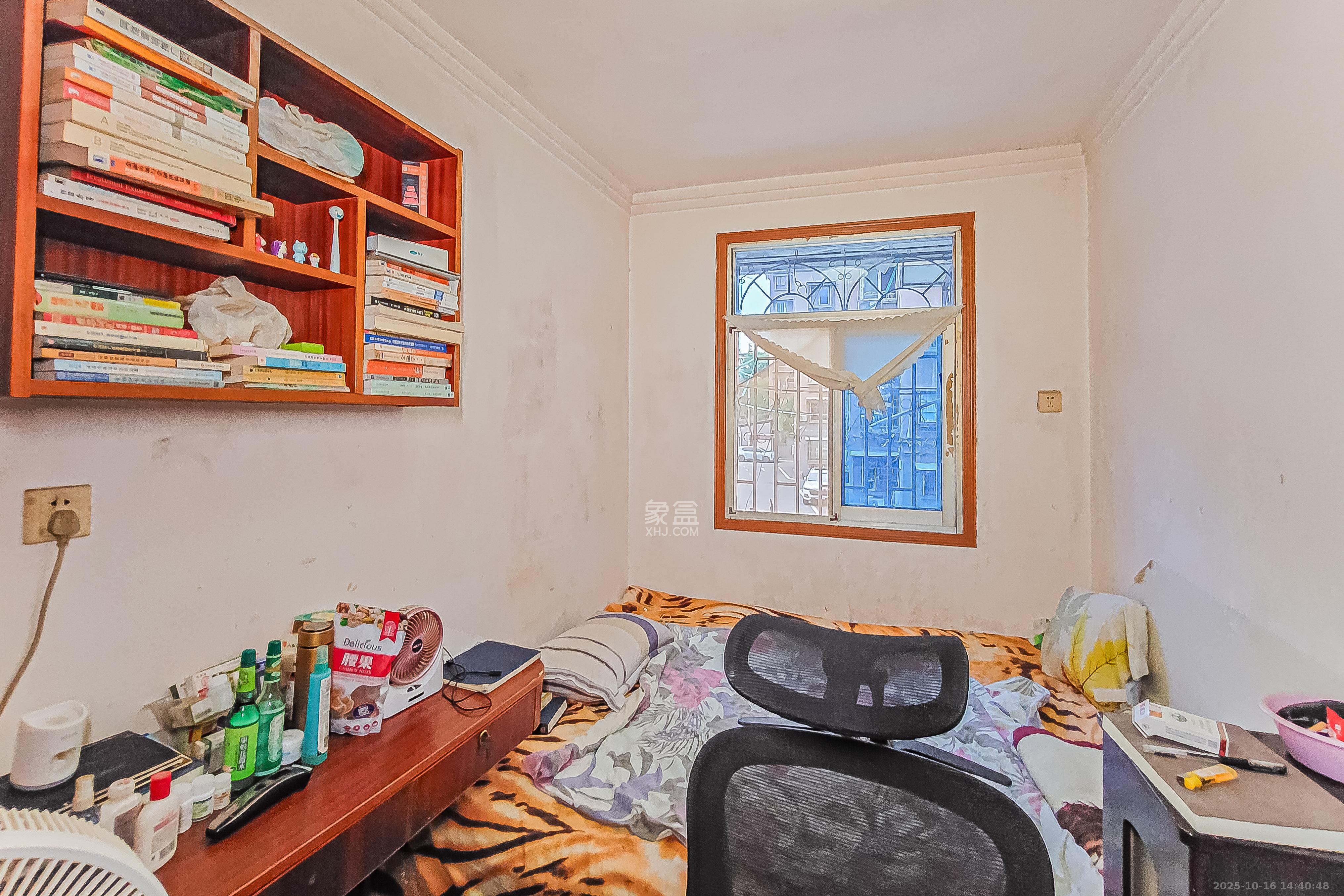 荣安宿舍  2室1厅1卫    36.8万卧室