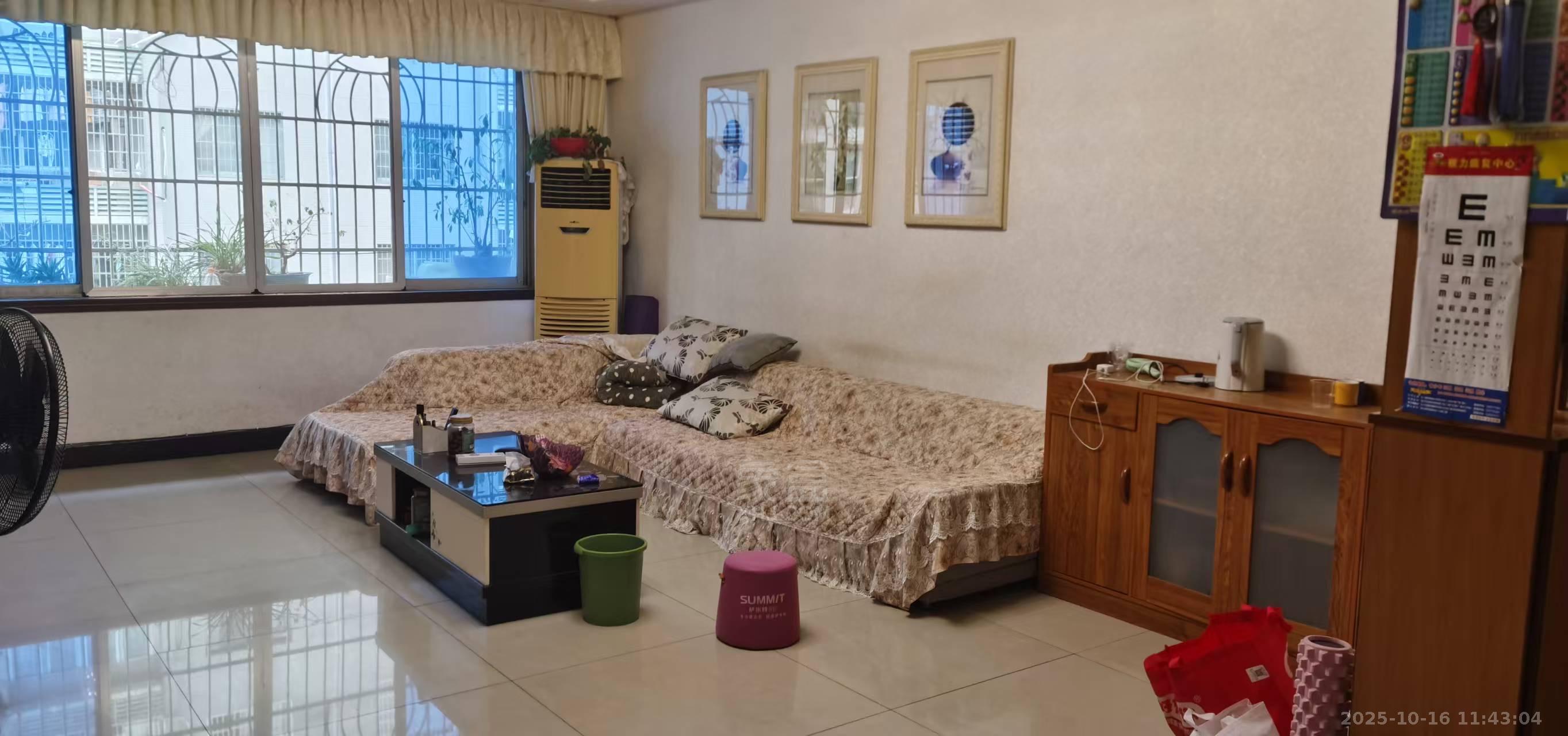 建南花园  3室2厅2卫    1300.0元/月室内图