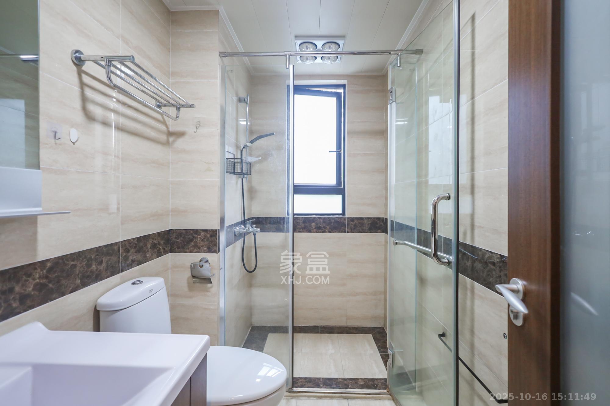 万科里金域国际  3室2厅2卫    158.0万 万科里金域国际  3室2厅2卫    158.0万卫生间