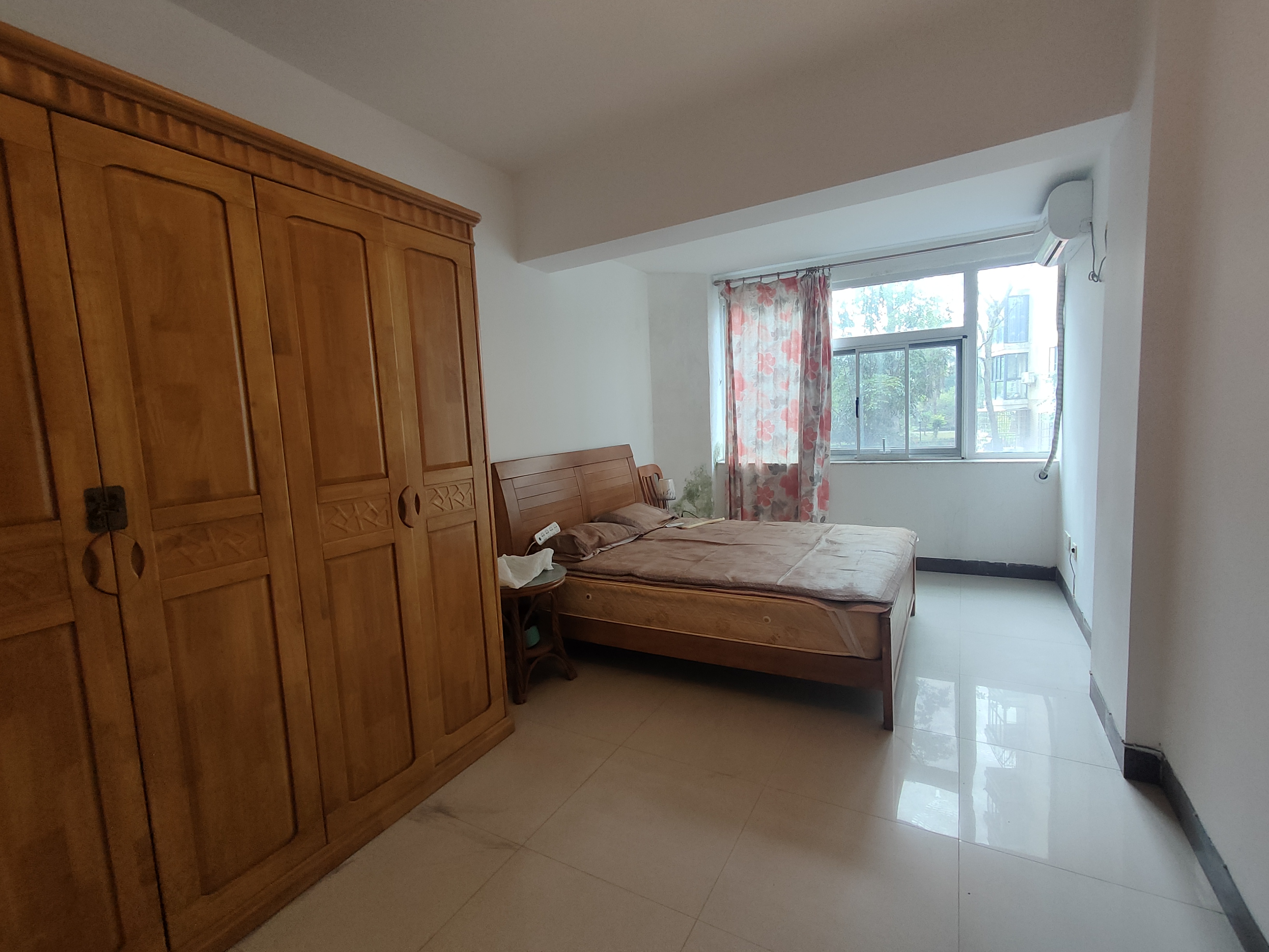 汇宇花园 4室2厅2卫 3000.0元/月 汇宇花园 4室2厅2卫 3000.0元/月室内图