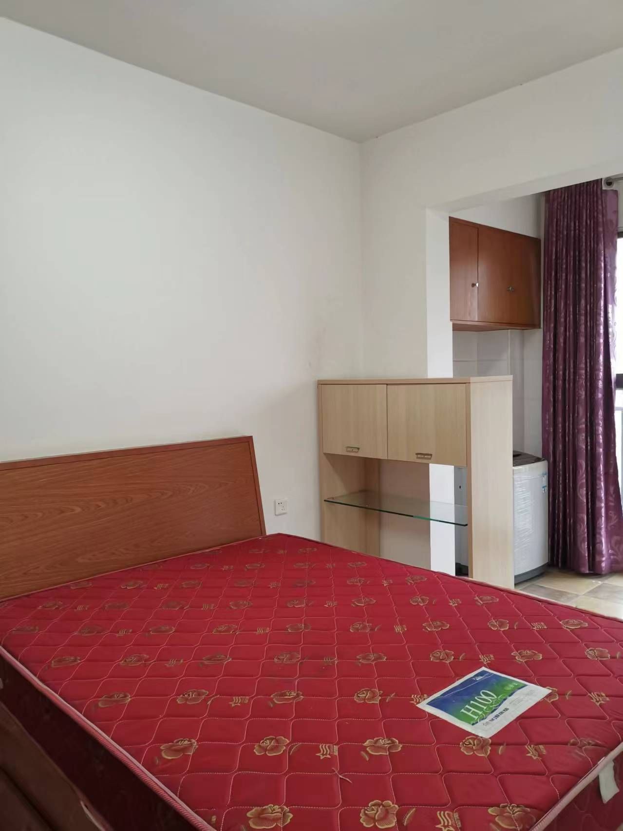 天酬尚都  1室1厅1卫    30.0万客厅