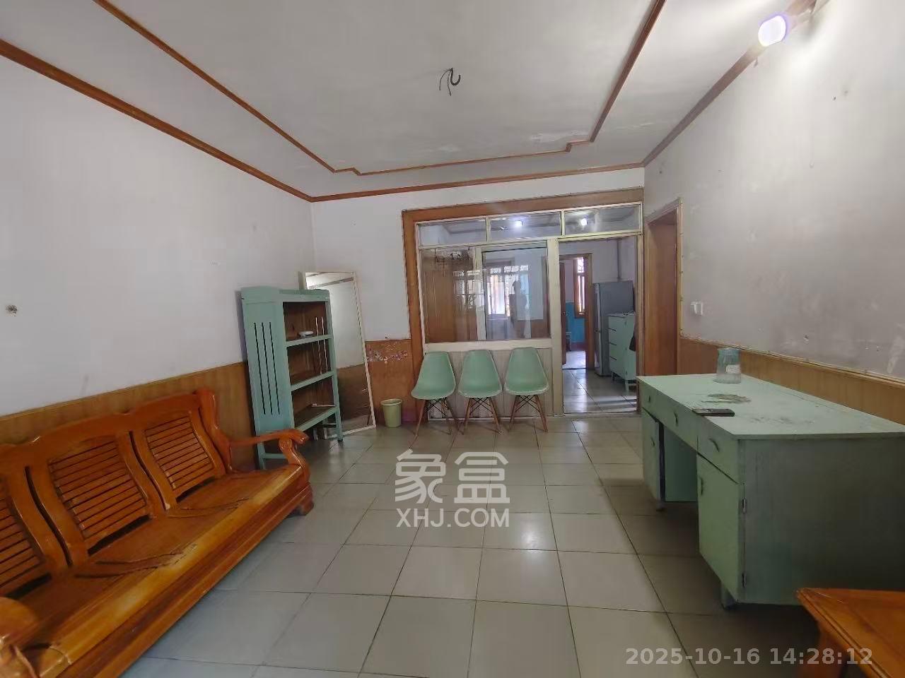 赐闲湖（机关事务管理单位房）  2室2厅1卫    1900.0元/月