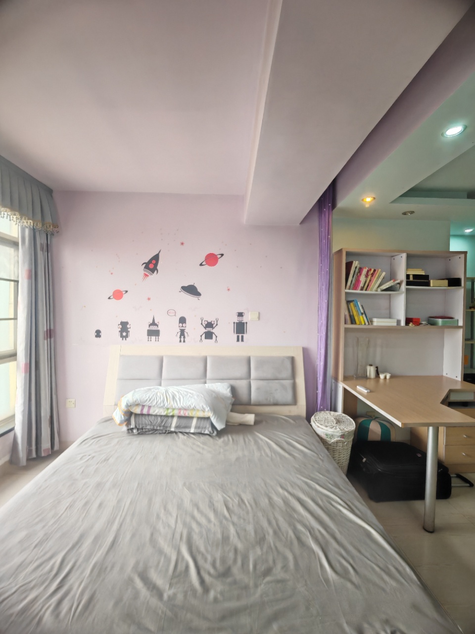 蓝天丽城  1室1厅1卫    82.0万客厅