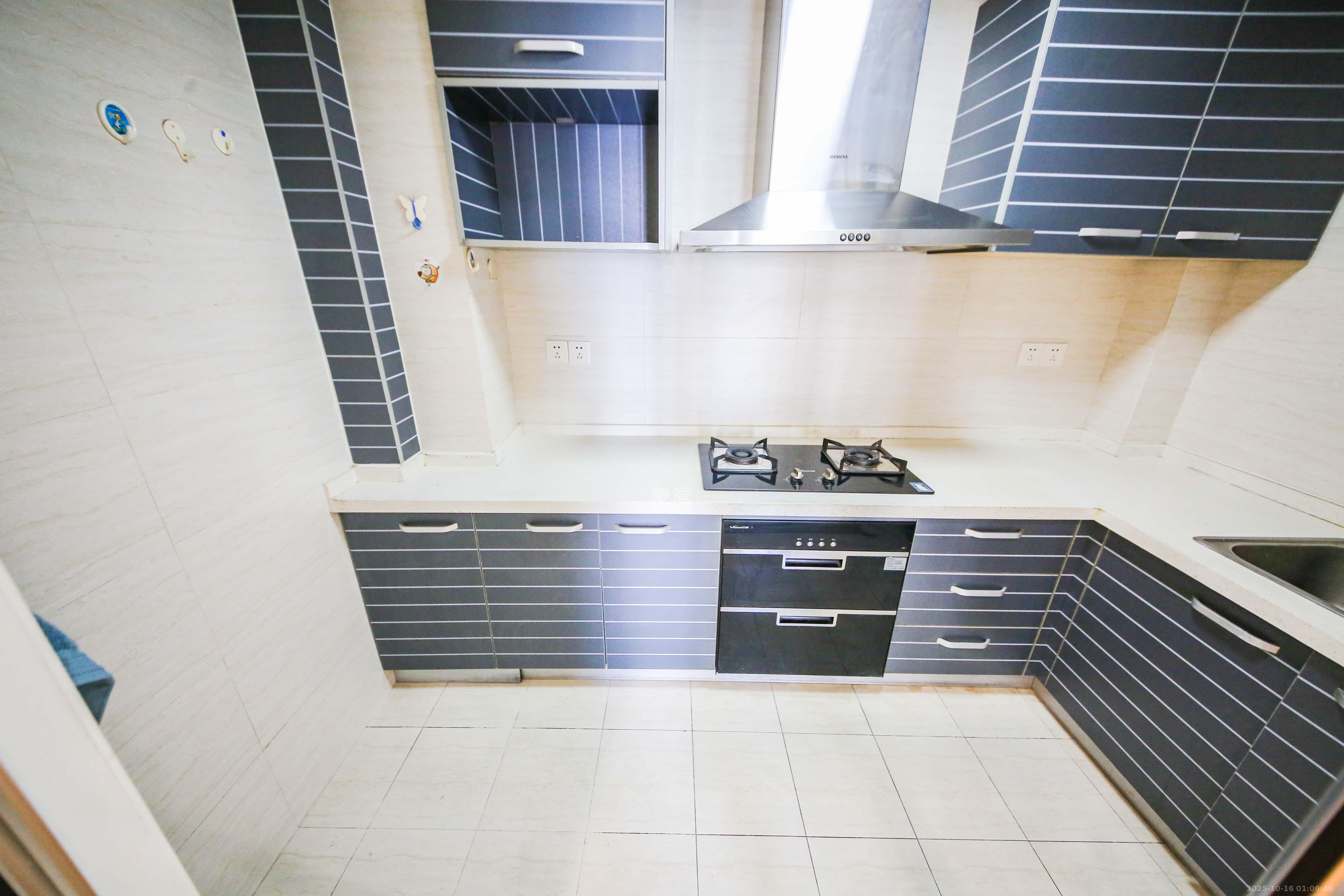 博林金谷  2室2厅1卫    82.0万厨房