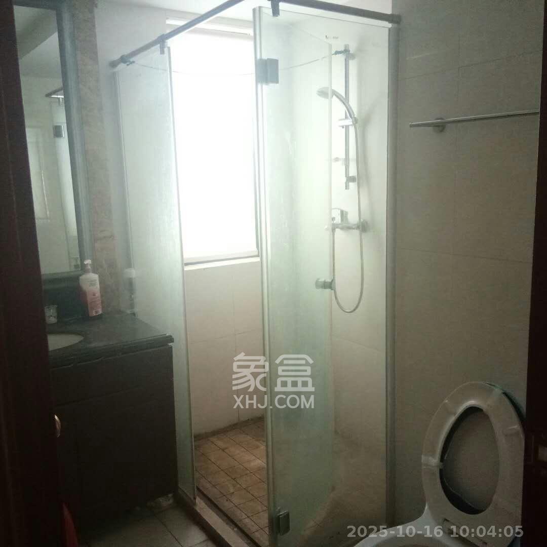 恒大城  3室2厅2卫    2100.0元/月