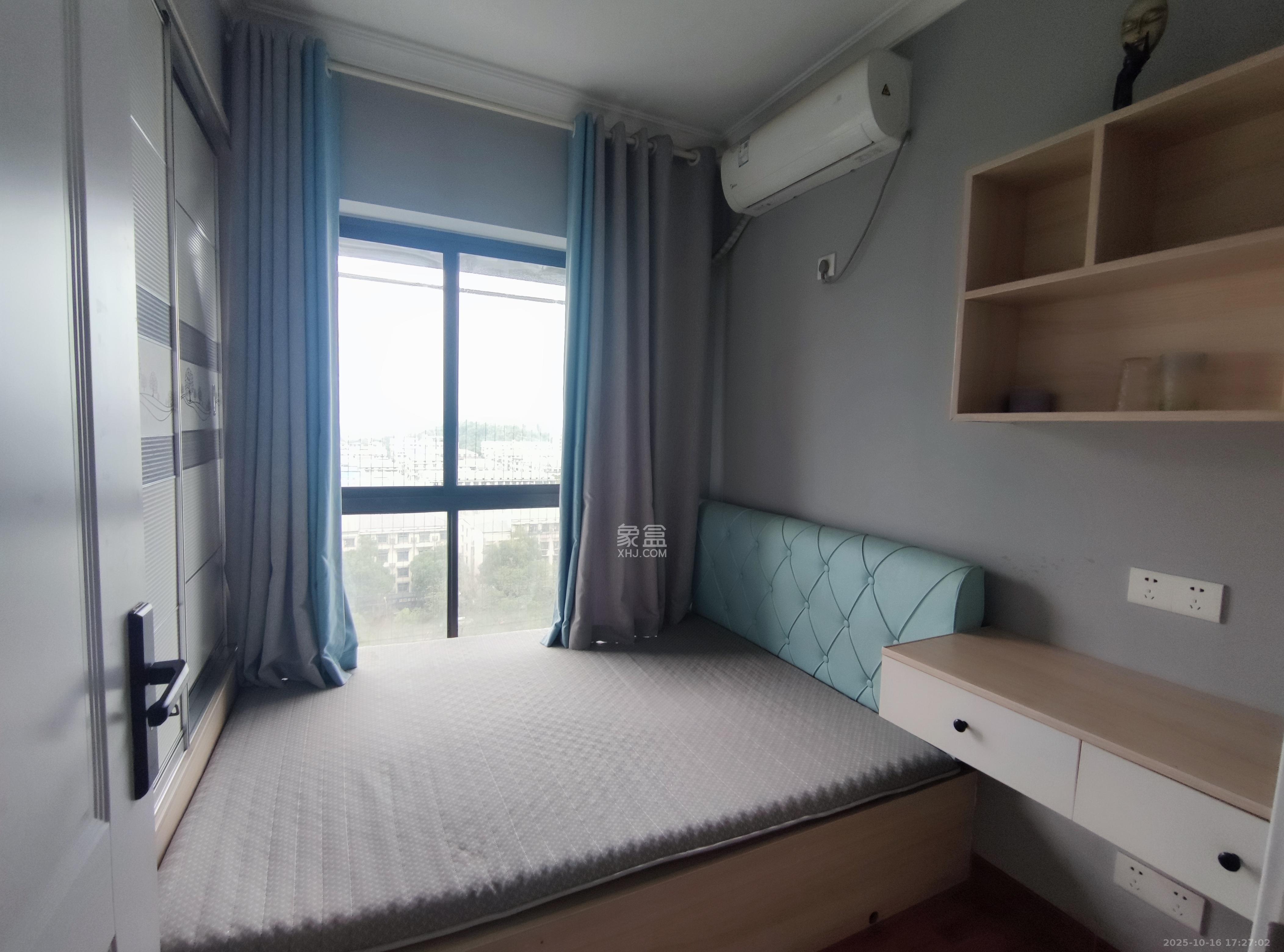 金科时代中心  2室2厅1卫    1800.0元/月室内图