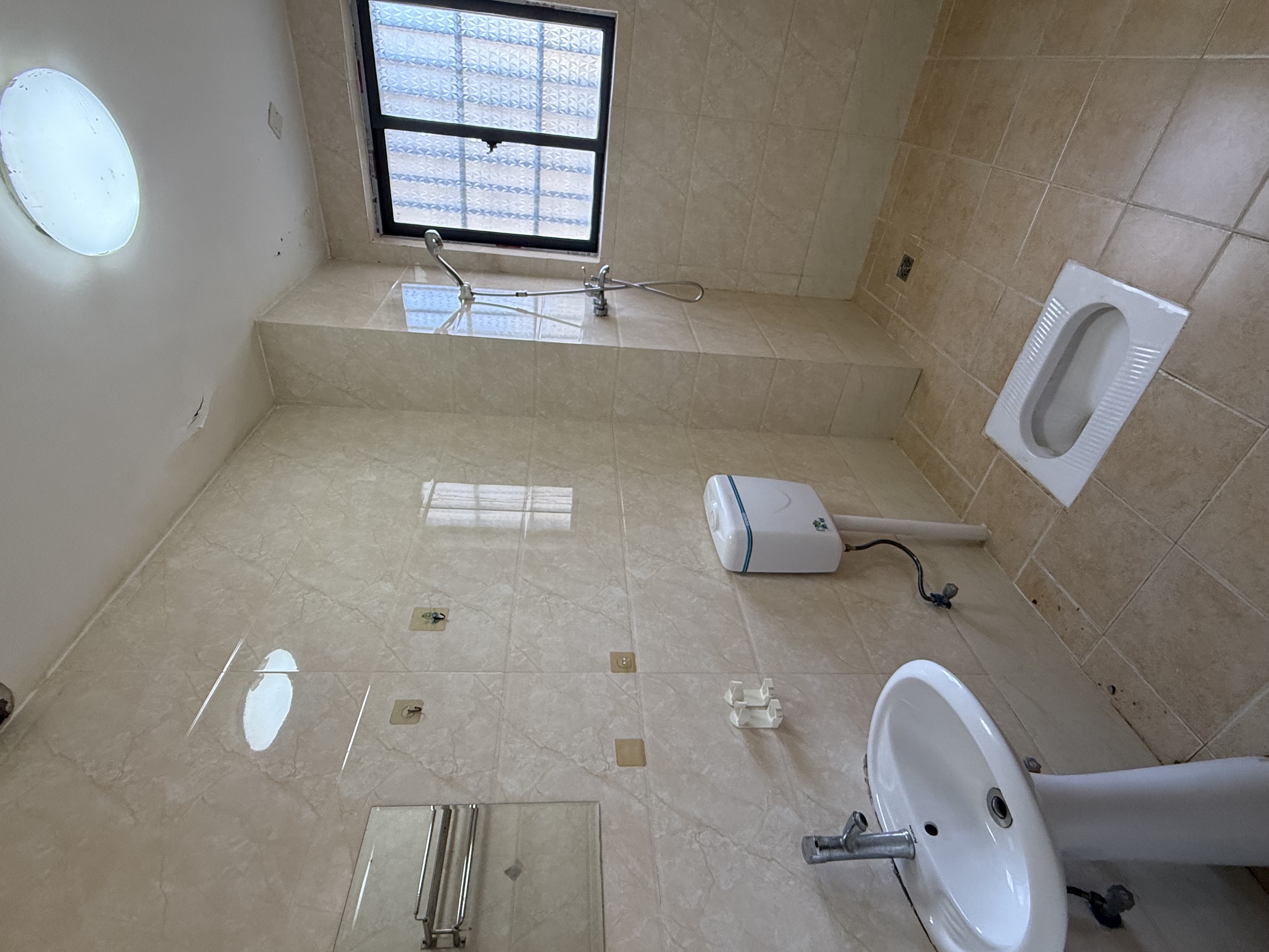 美舍嘉苑一期 4室2厅2卫 3000.0元/月 美舍嘉苑一期 4室2厅2卫 3000.0元/月室内图