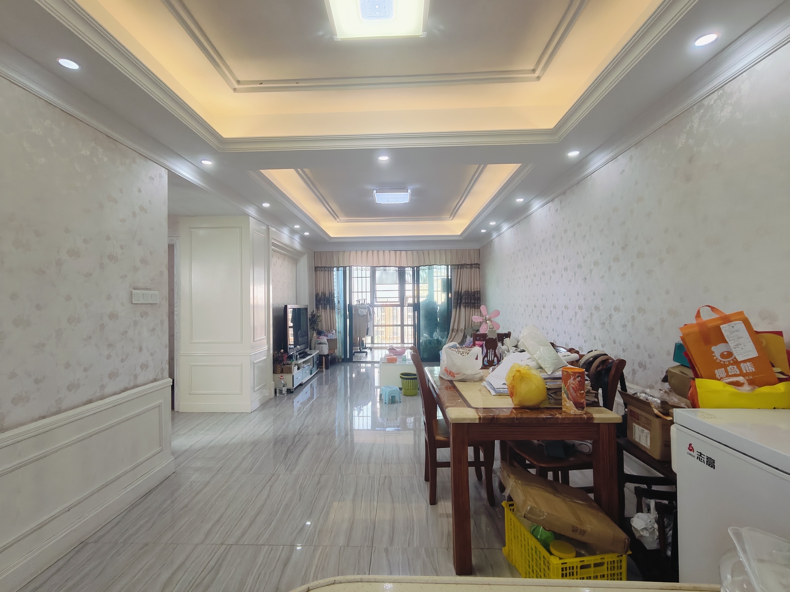 海岸豪庭  2室2厅1卫    176.0万 海岸豪庭  2室2厅1卫    176.0万客厅