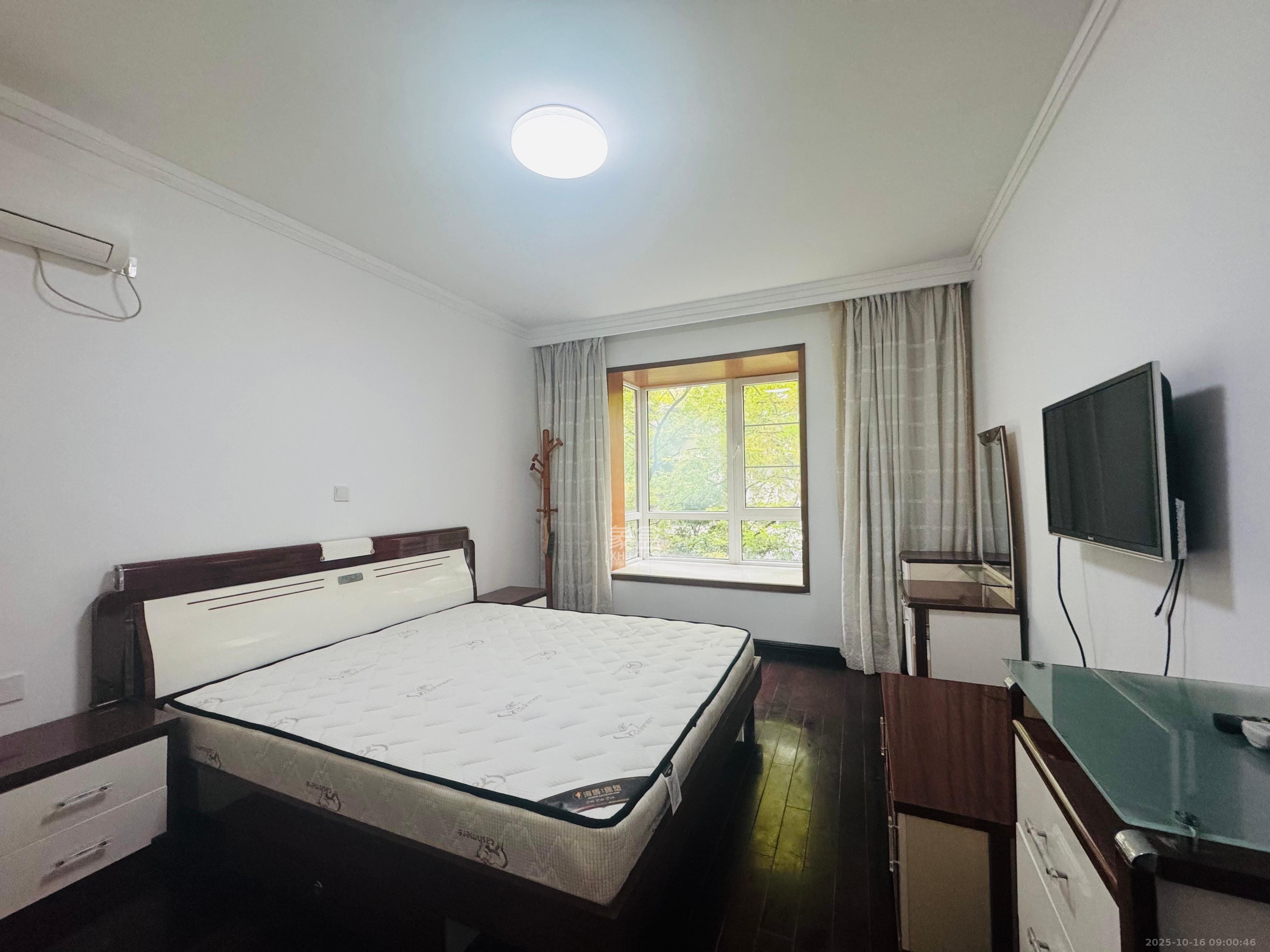 鸿铭中心  3室3厅2卫    3900.0元/月 鸿铭中心  3室3厅2卫    3900.0元/月室内图