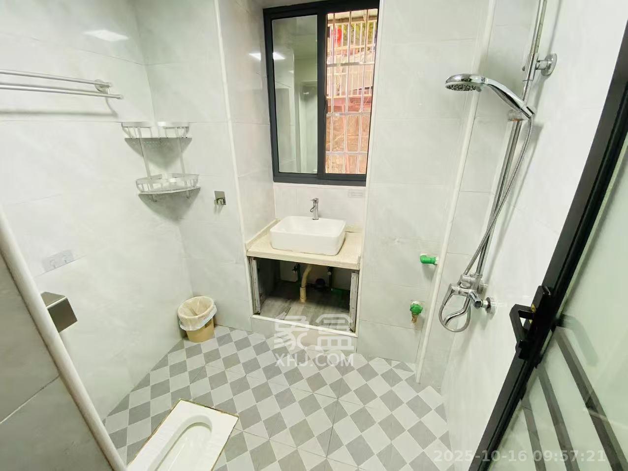 白沙街(白沙巷)散盘 3室2厅1卫 2600.0元/月 白沙街(白沙巷)散盘 3室2厅1卫 2600.0元/月室内图