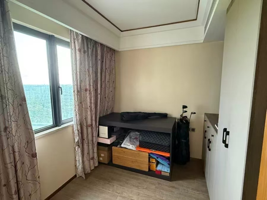 融创观澜湖公园壹号一期  3室2厅1卫    83.3万 融创观澜湖公园壹号一期  3室2厅1卫    83.3万室内图