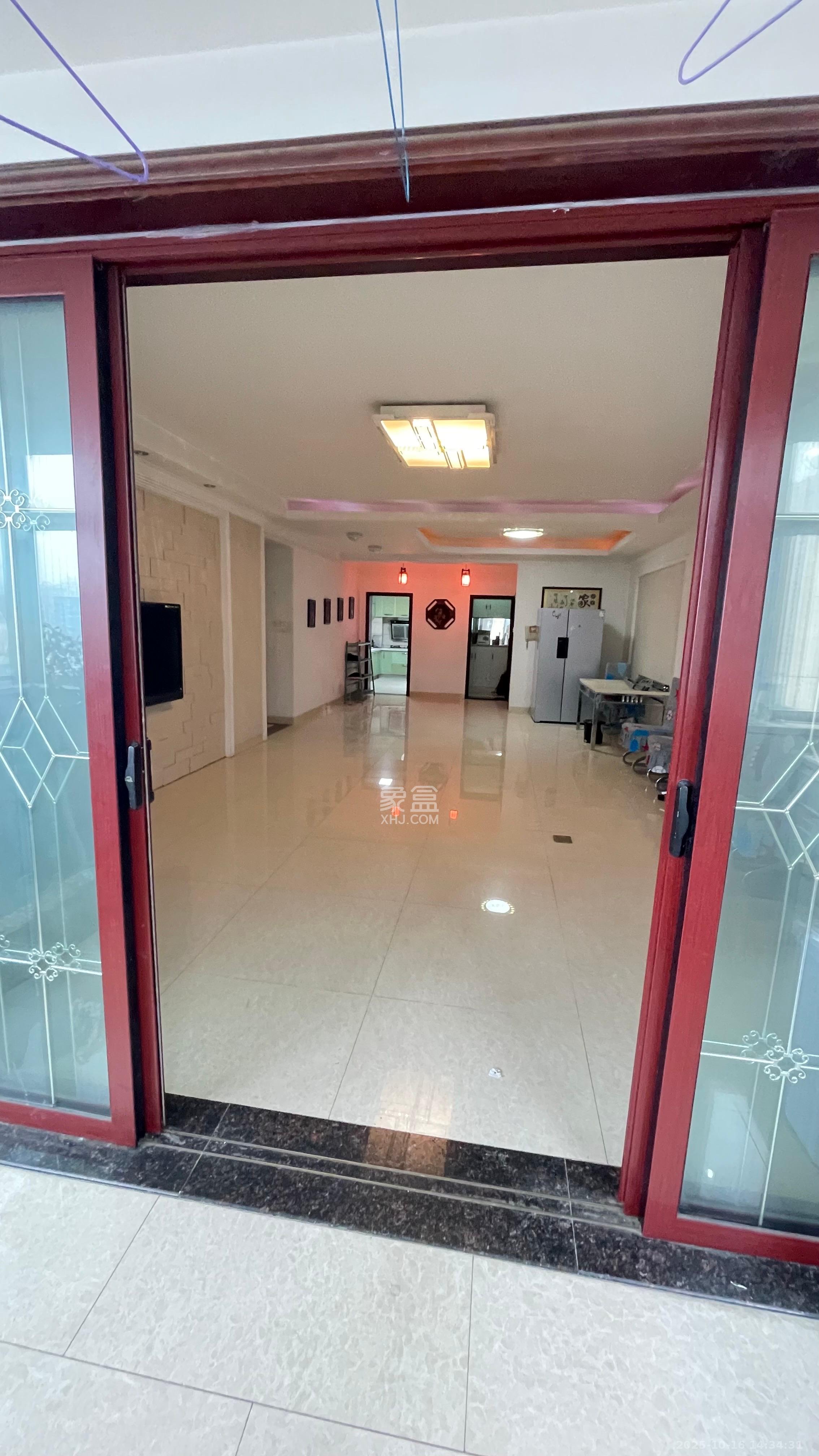 至雅大厦  4室2厅1卫    4800.0元/月