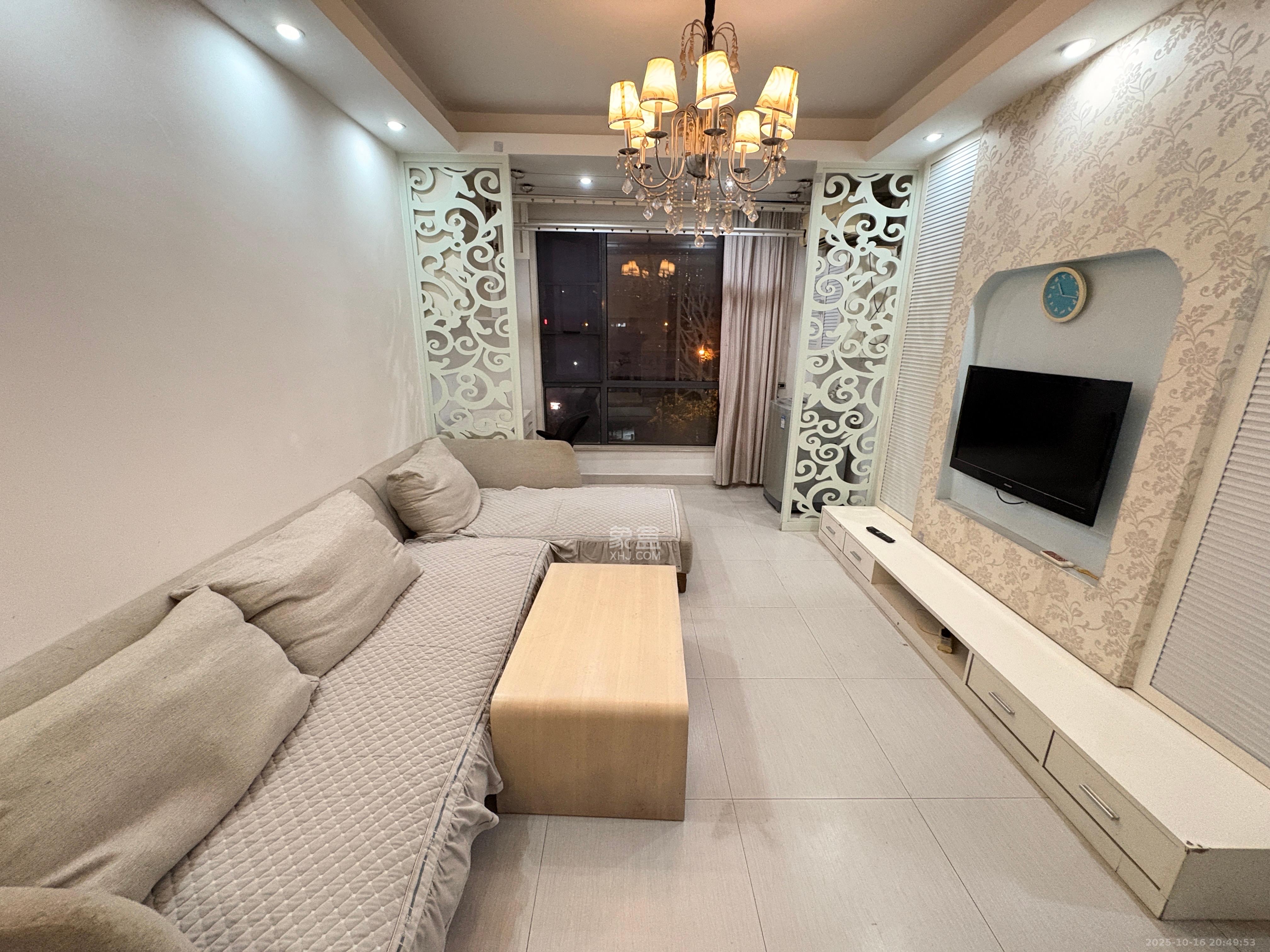 长盛岚庭  1室1厅1卫    1800.0元/月