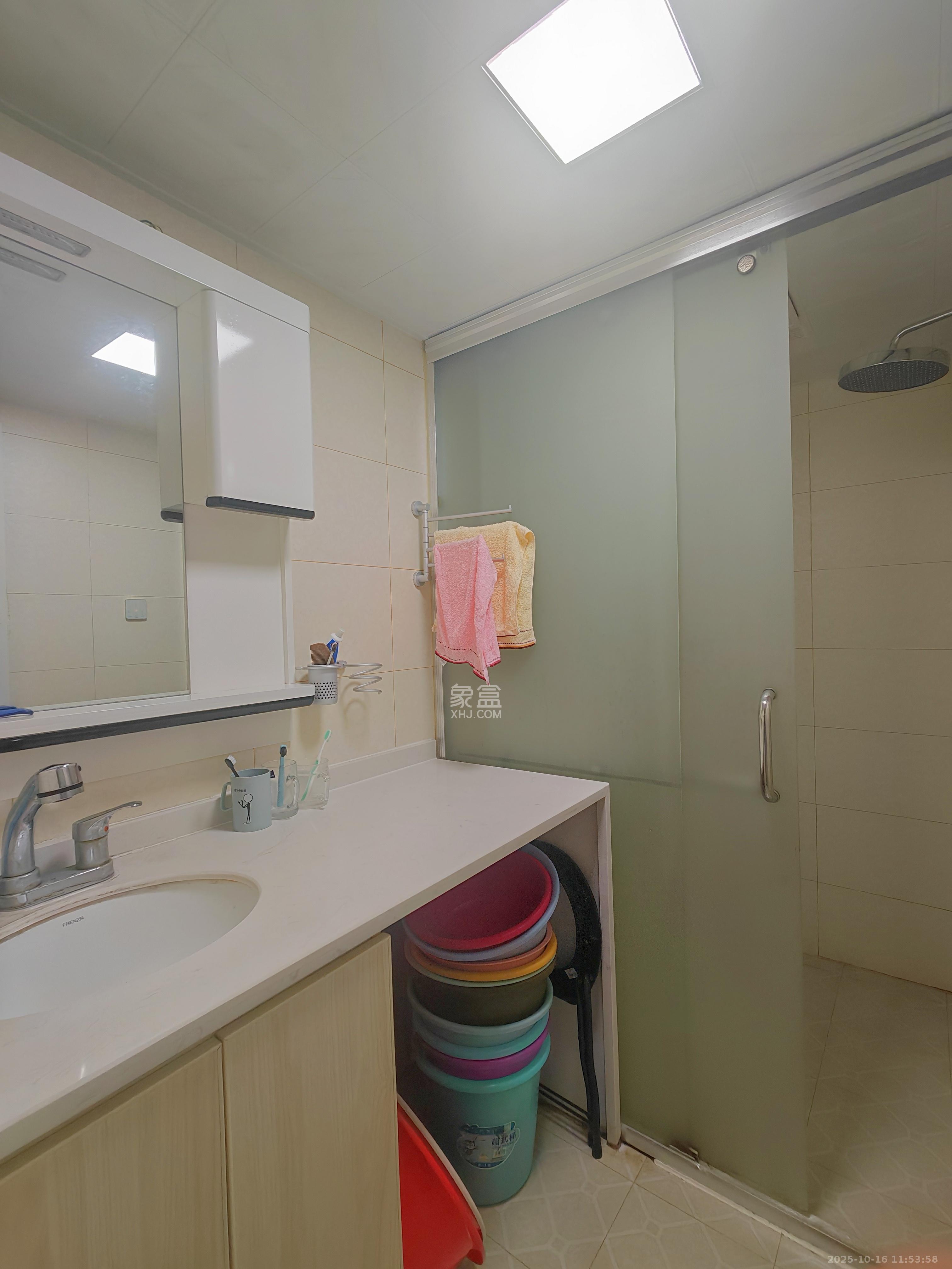 夏威夷碧水春城（碧桂园城市花园）  3室2厅2卫    3500.0元/月室内图