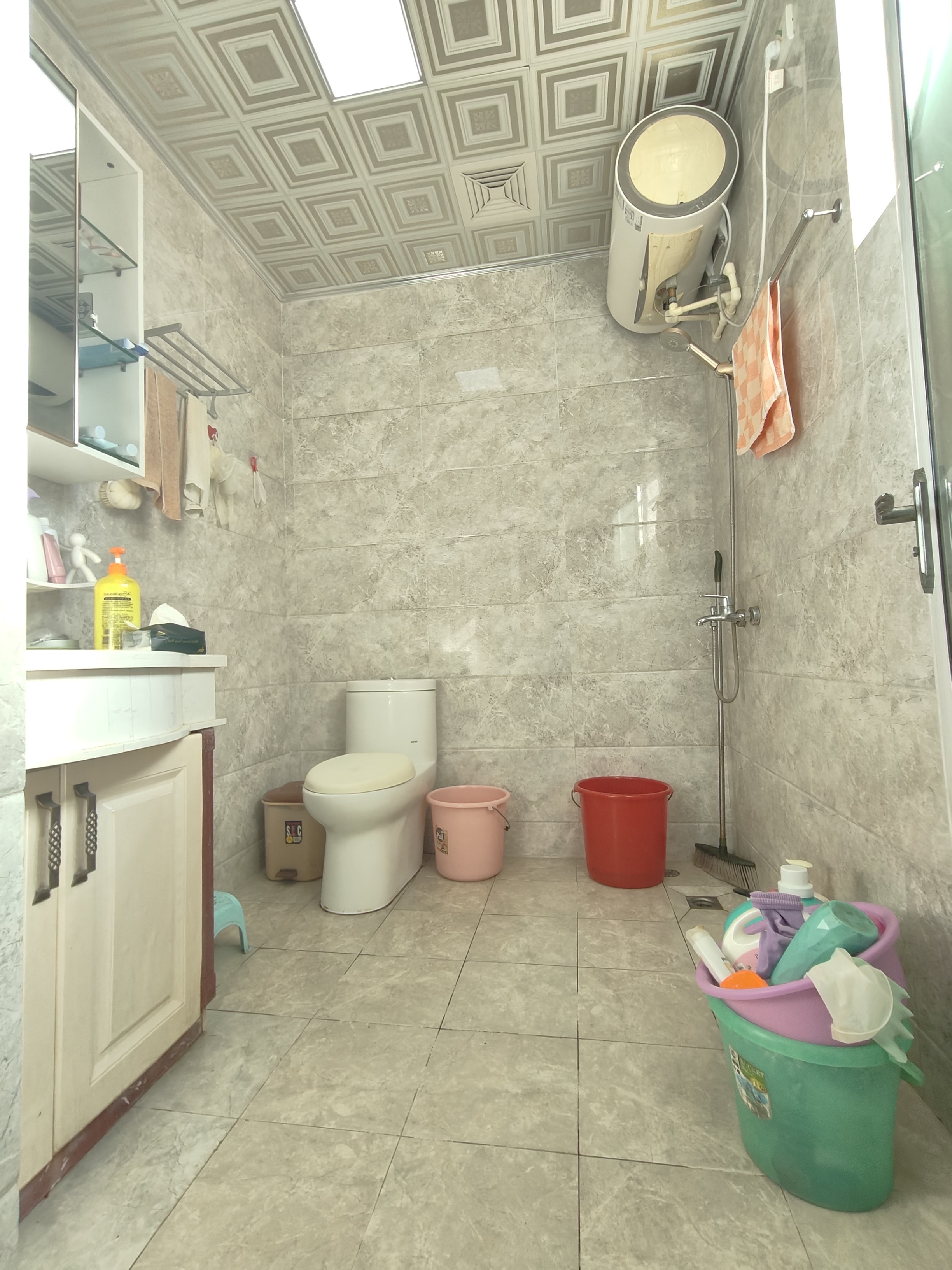 海岸豪庭  2室2厅1卫    176.0万 海岸豪庭  2室2厅1卫    176.0万客厅