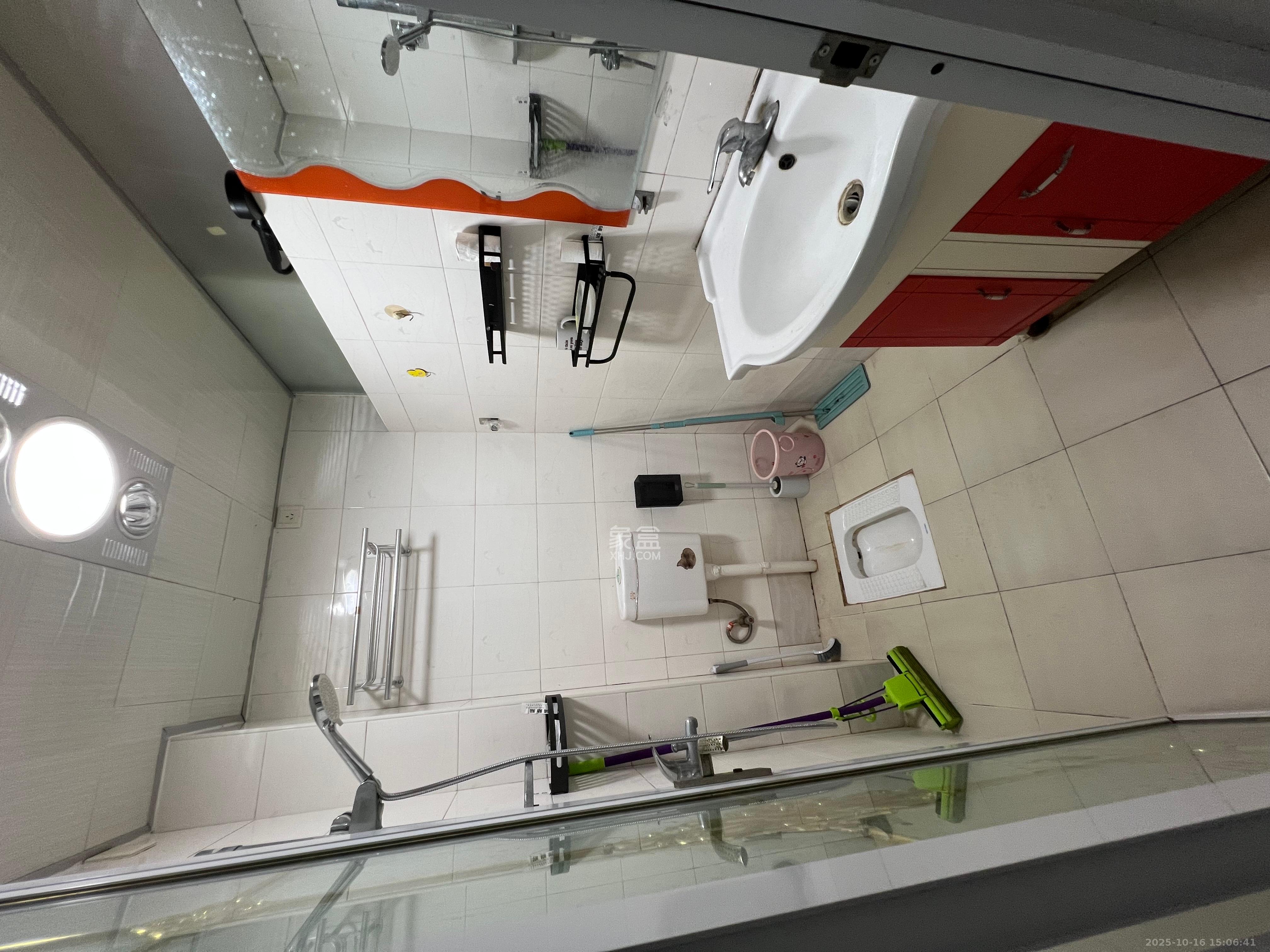 东来苑  2室2厅1卫    2200.0元/月室内图