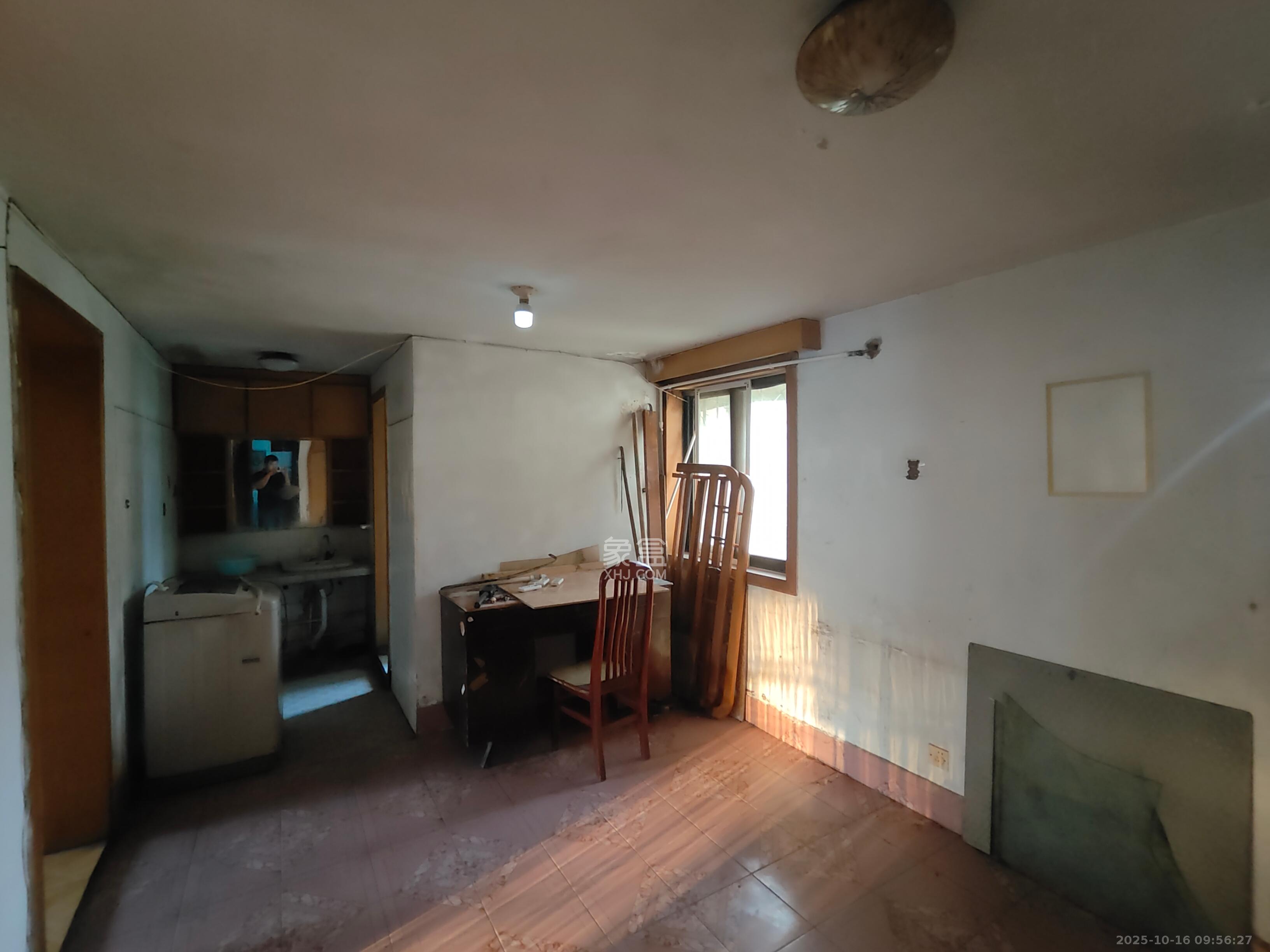 英才园一片  4室2厅1卫    3000.0元/月 英才园一片  4室2厅1卫    3000.0元/月室内图