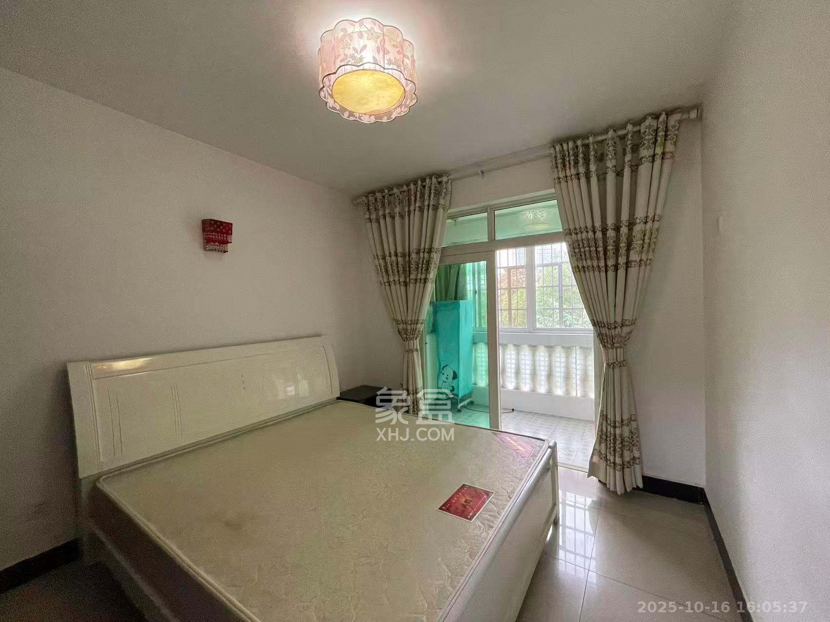 江南公寓  2室2厅1卫    1600.0元/月 江南公寓  2室2厅1卫    1600.0元/月室内图