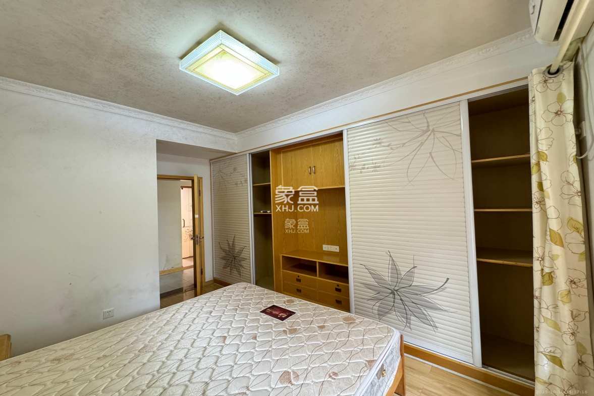 水岸世景  3室2厅1卫    1600.0元/月 水岸世景  3室2厅1卫    1600.0元/月室内图