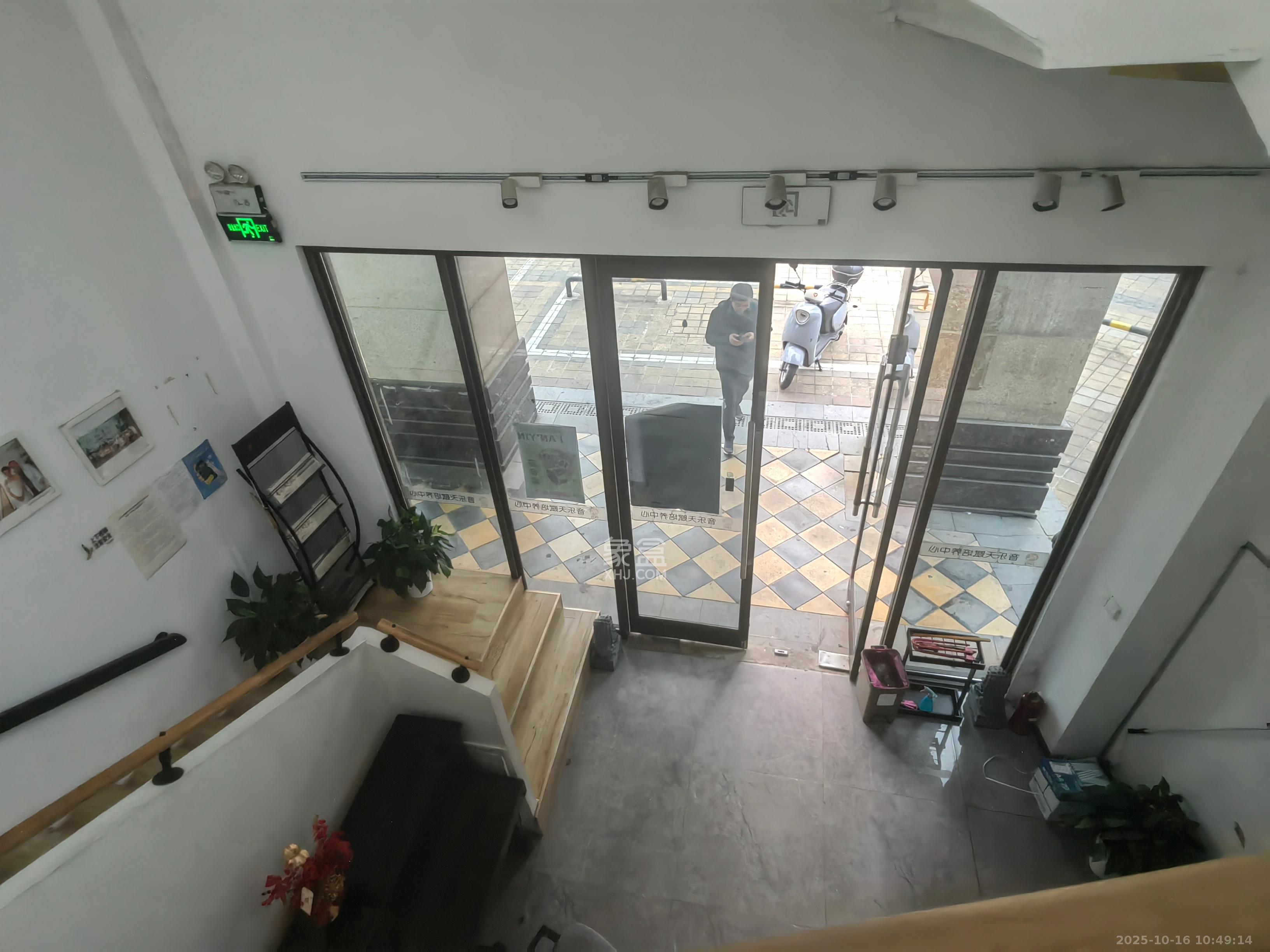 保利西海岸B区   402.2㎡      28000.0元/月室内图